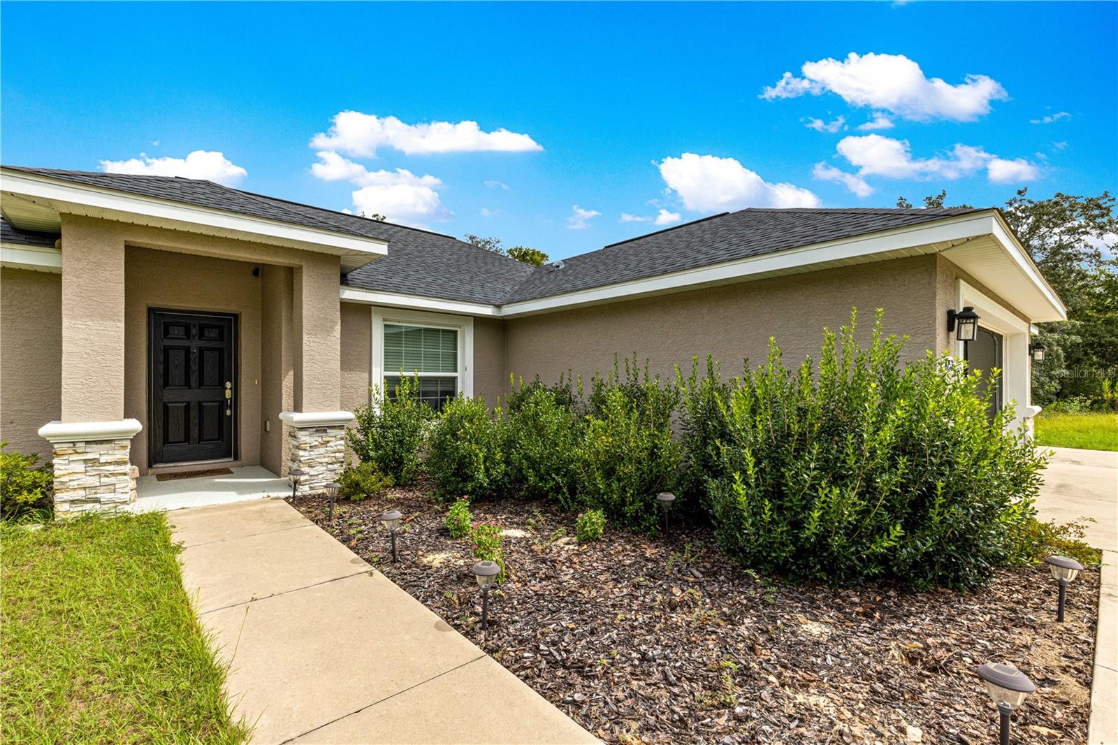 Image 2 of 31 For 8753 159th Place