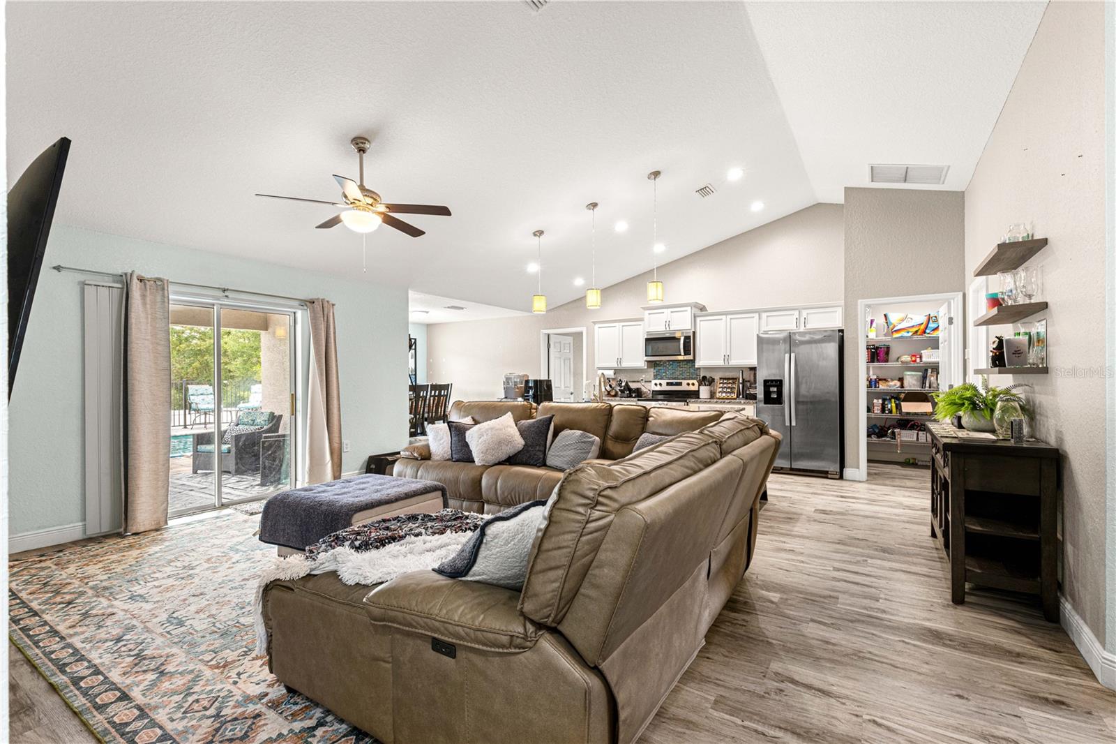Image 4 of 31 For 8753 159th Place