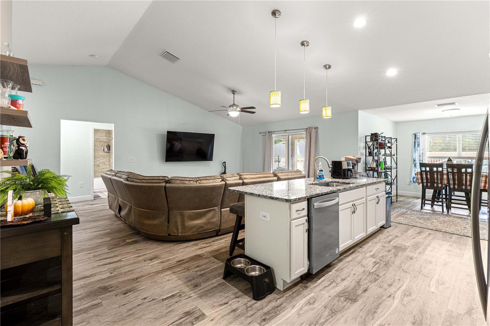 Image 7 of 31 For 8753 159th Place