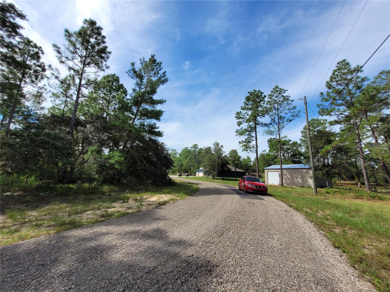 Listing photo id 5 for 8960 Farrington Drive