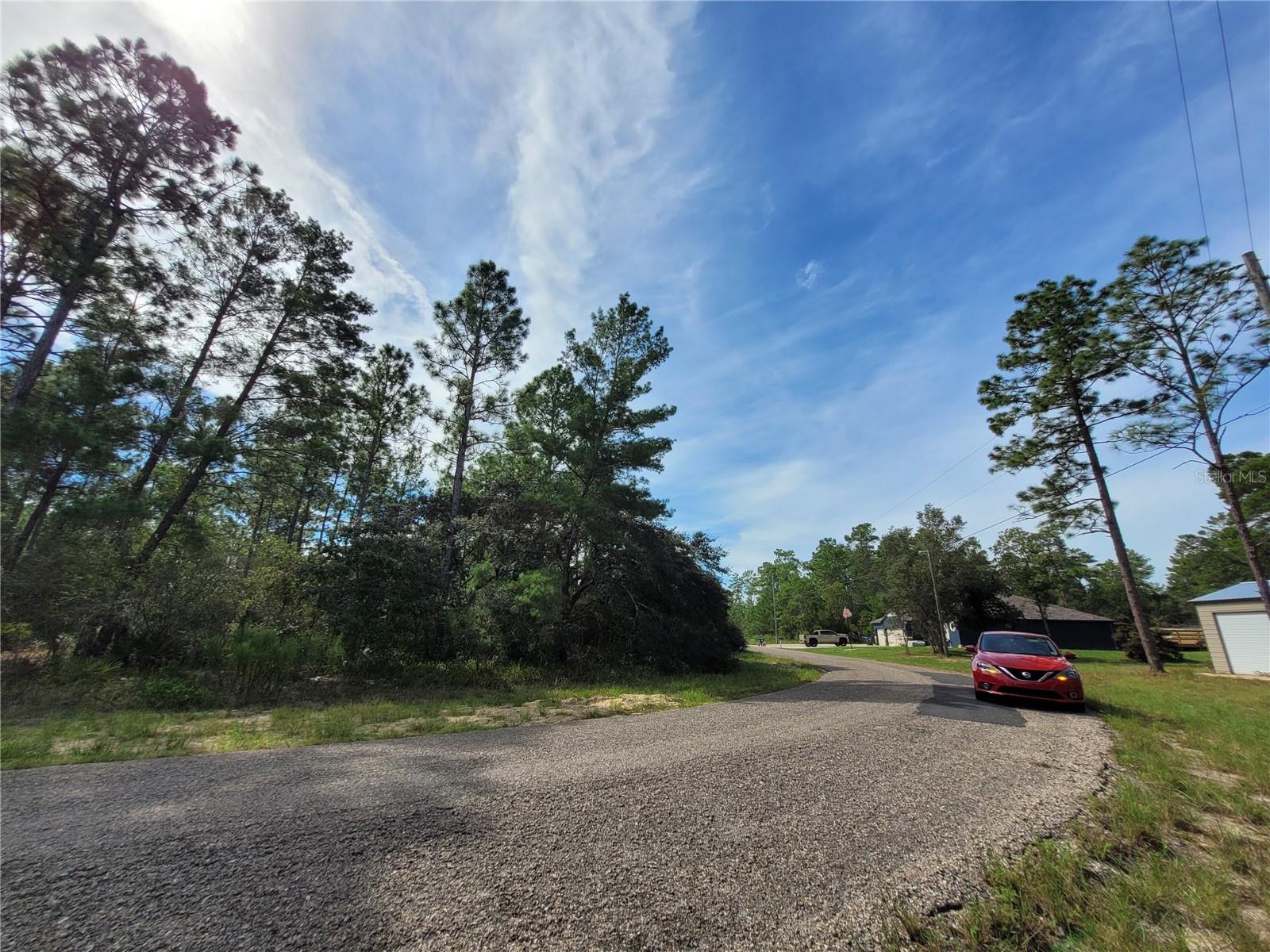 Listing photo id 6 for 8960 Farrington Drive