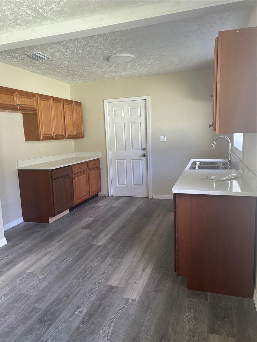 Image 8 of 18 For 1642 2nd Street