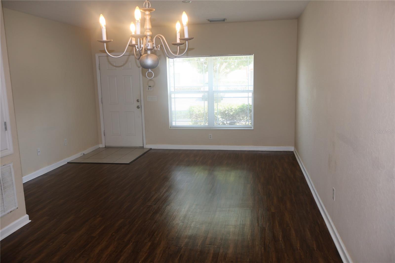 Image 5 of 27 For 4445 49th Avenue