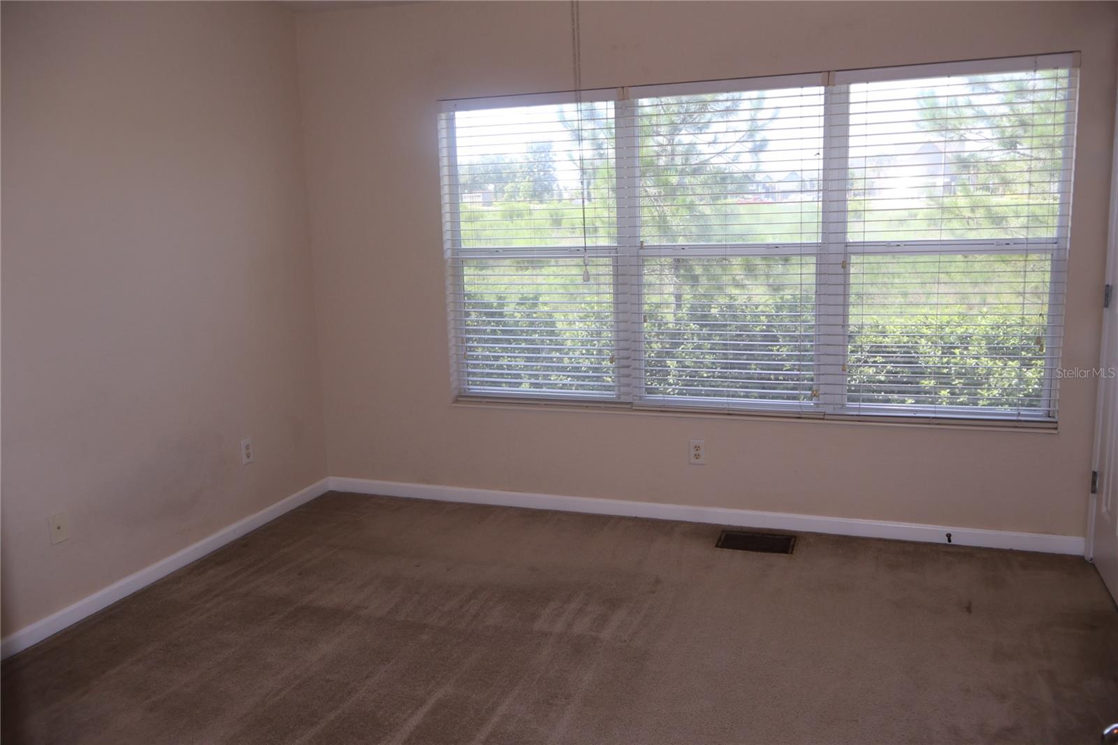 Image 9 of 27 For 4445 49th Avenue
