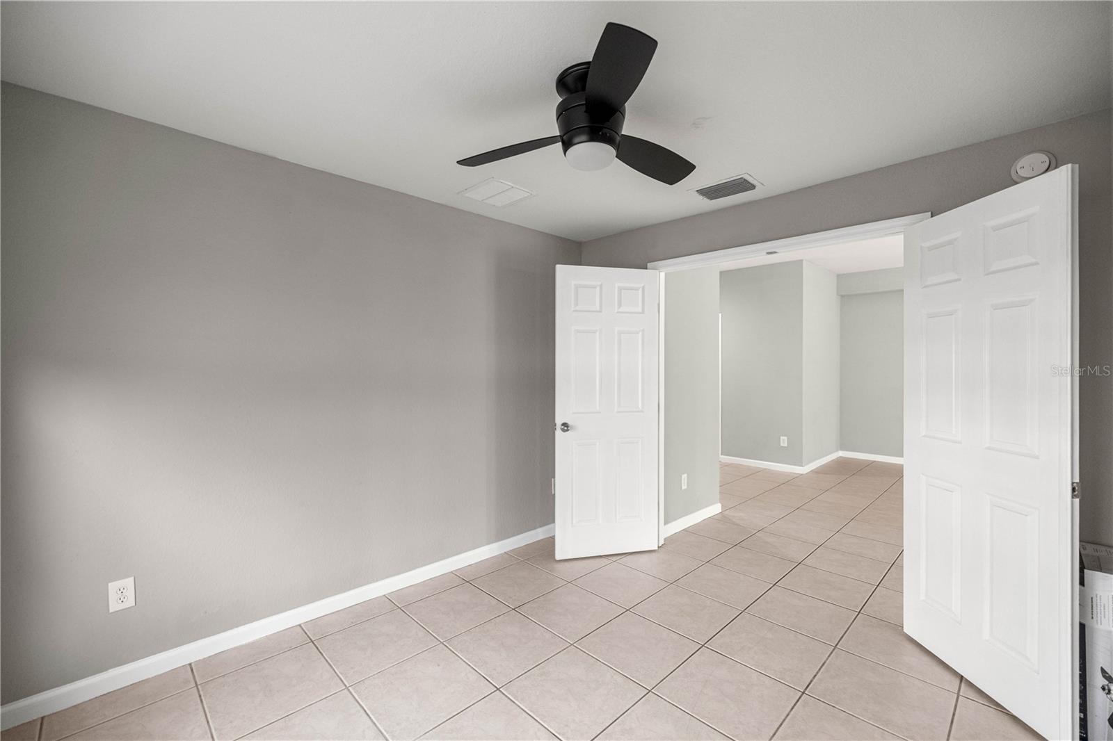 Image 17 of 43 For 4411 54th Court