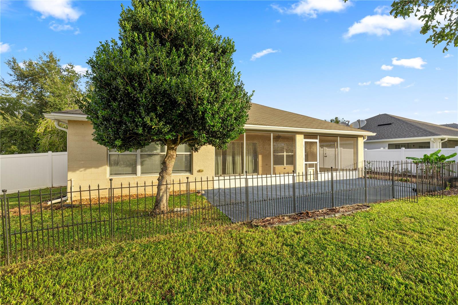 Image 29 of 43 For 4411 54th Court