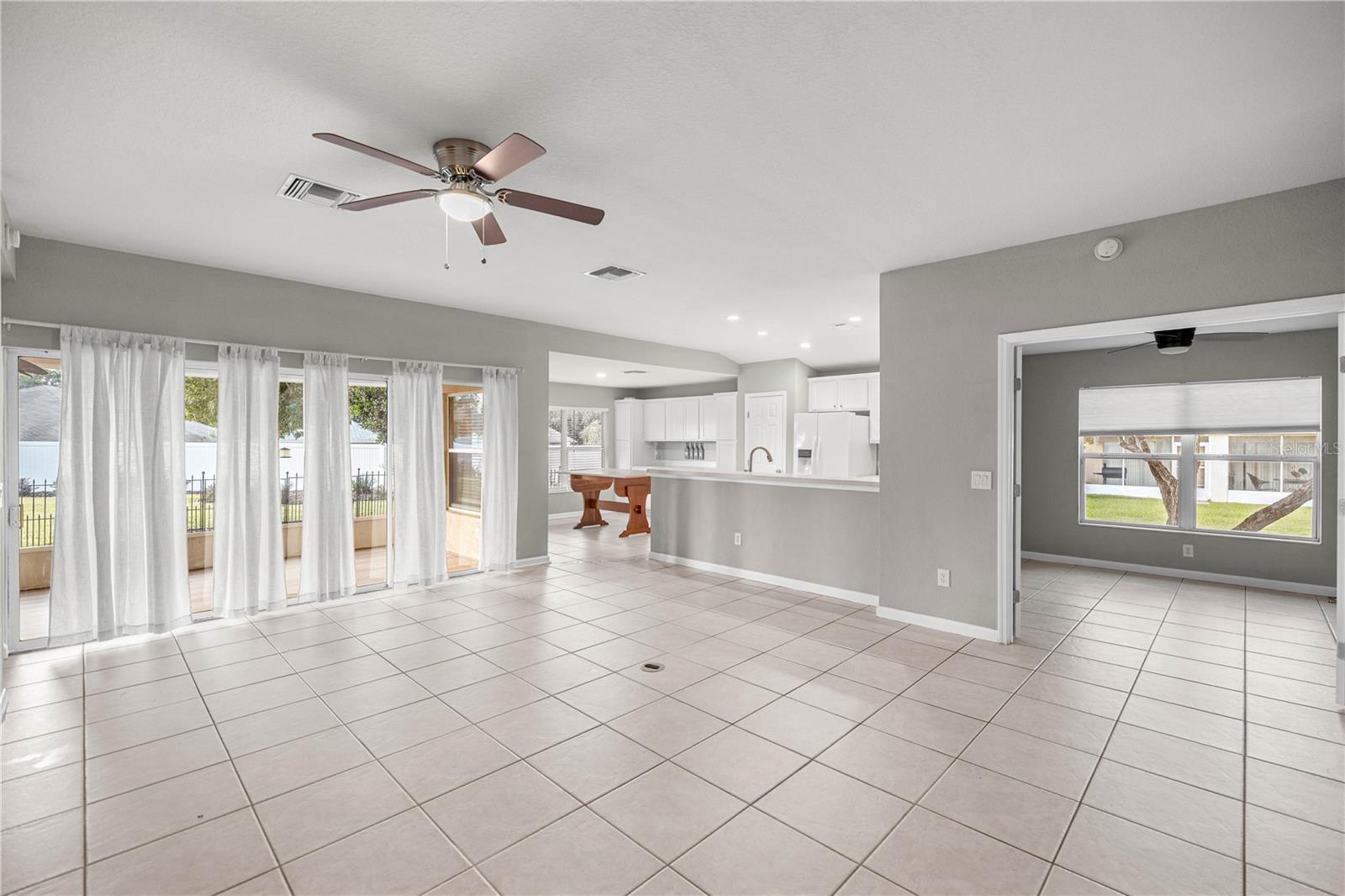 Image 6 of 43 For 4411 54th Court