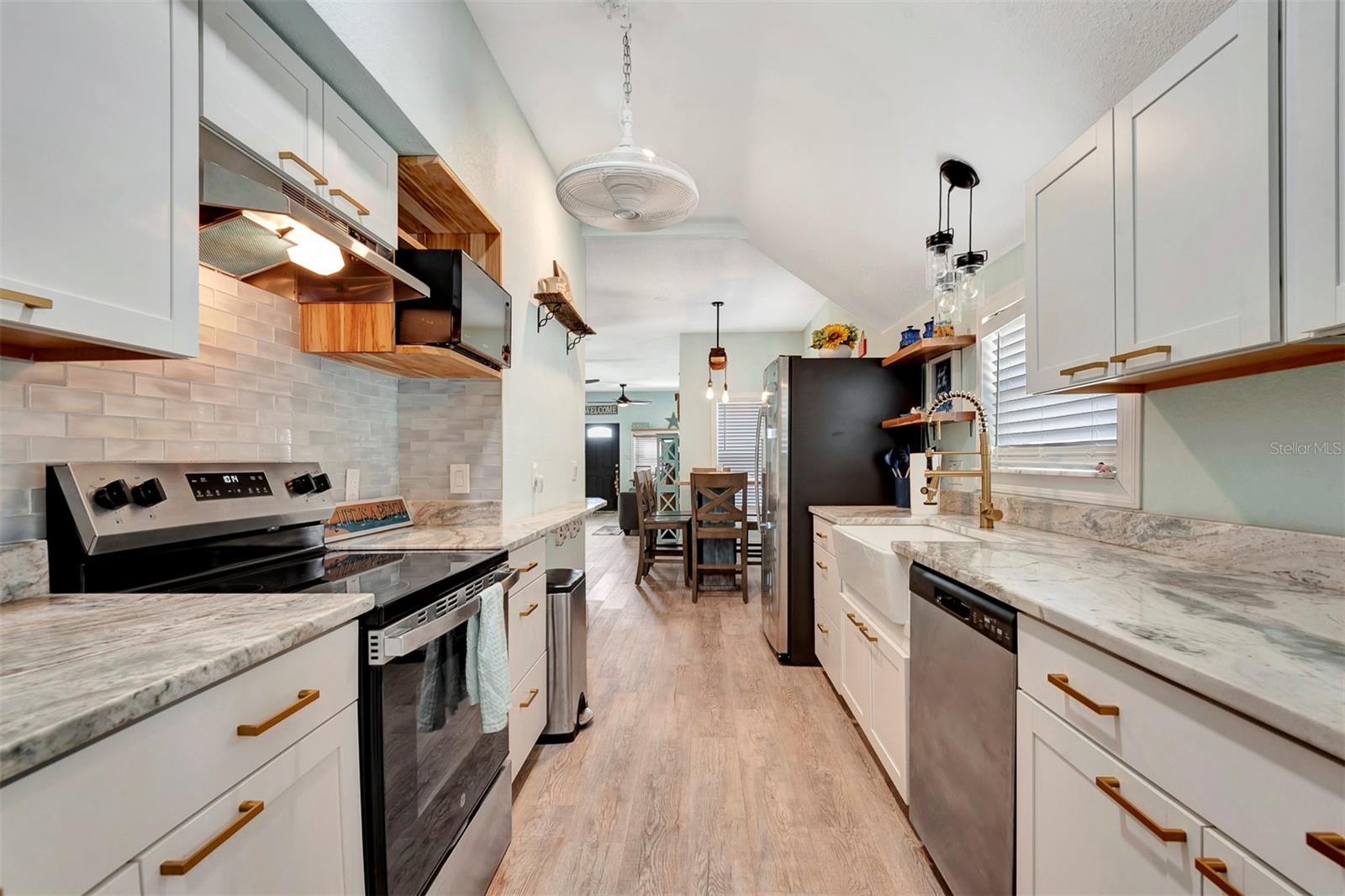 Image 15 of 39 For 403 Herbert Street