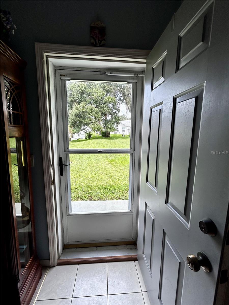 Listing photo id 22 for 6699 Kingsbury Lane