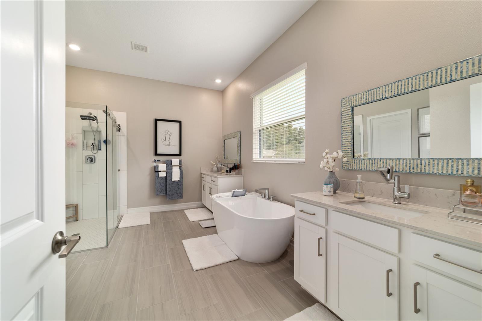 Image 24 of 37 For 906 41st Street