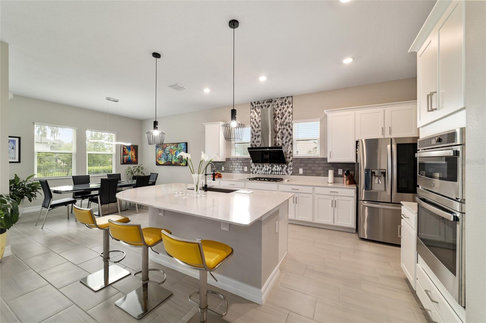 Image 6 of 37 For 906 41st Street