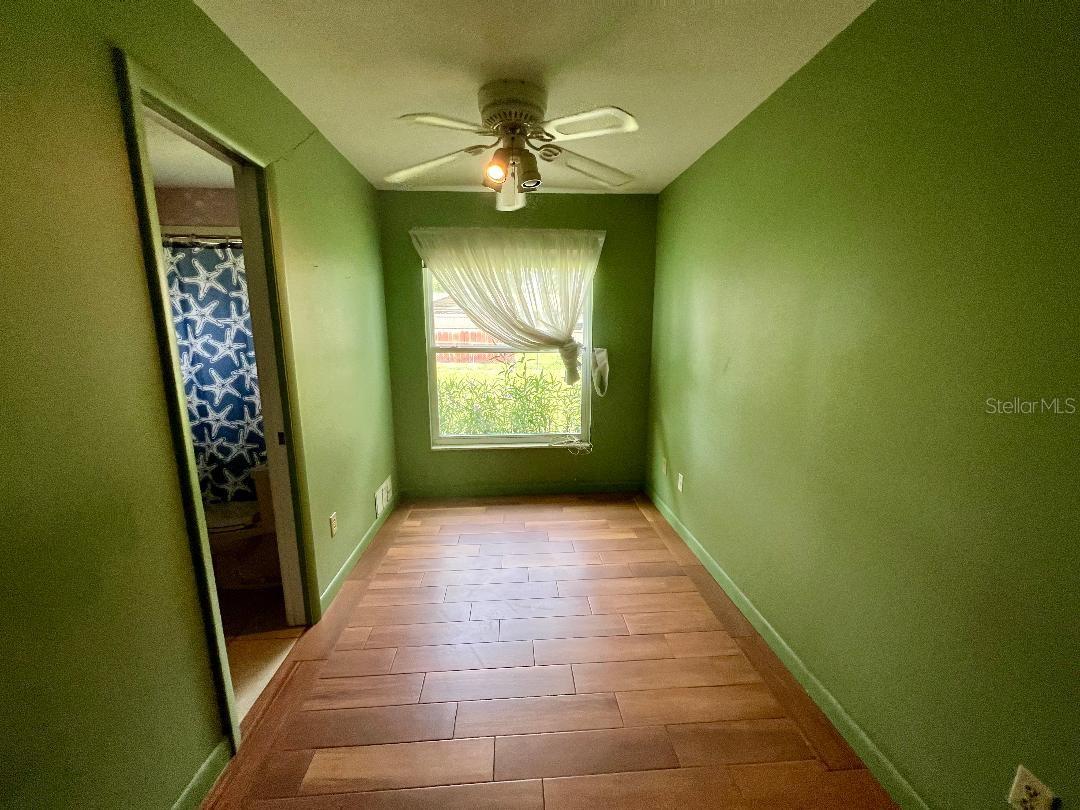 Image 10 of 41 For 2317 36 Street