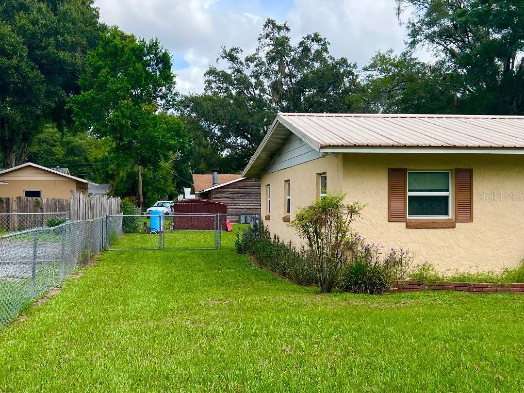 Image 39 of 41 For 2317 36 Street