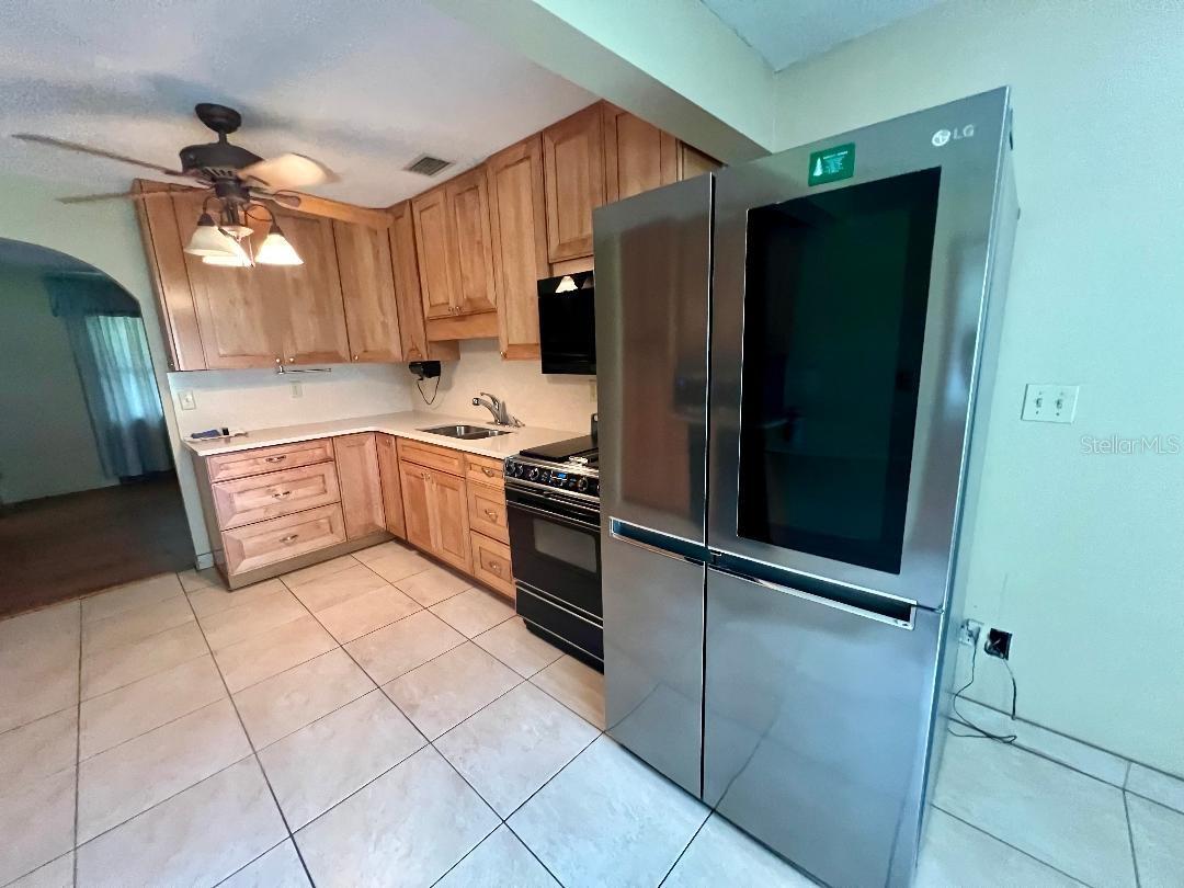 Image 4 of 41 For 2317 36 Street