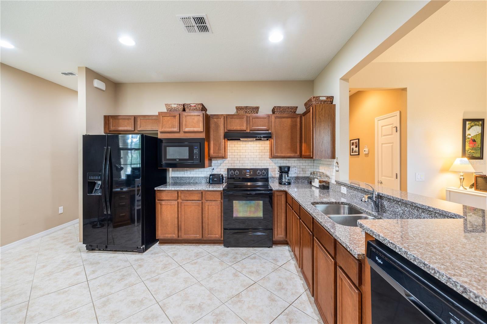 Image 5 of 49 For 9425 76th Street