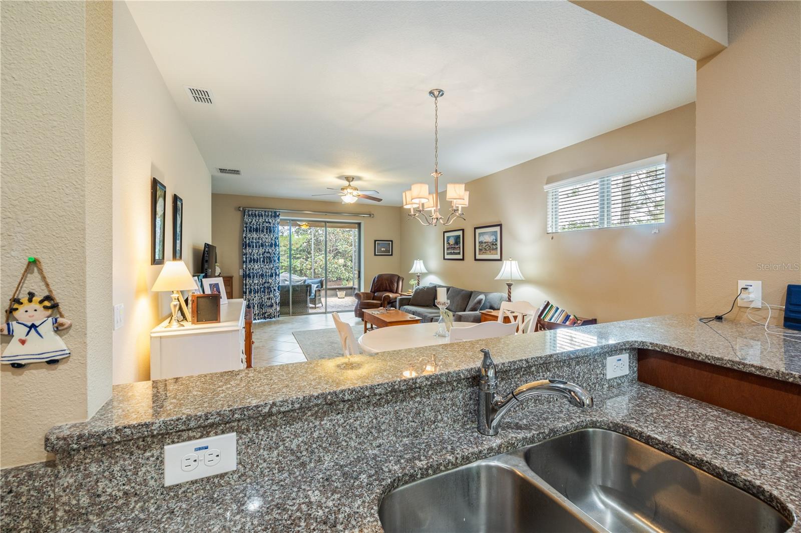 Image 7 of 49 For 9425 76th Street