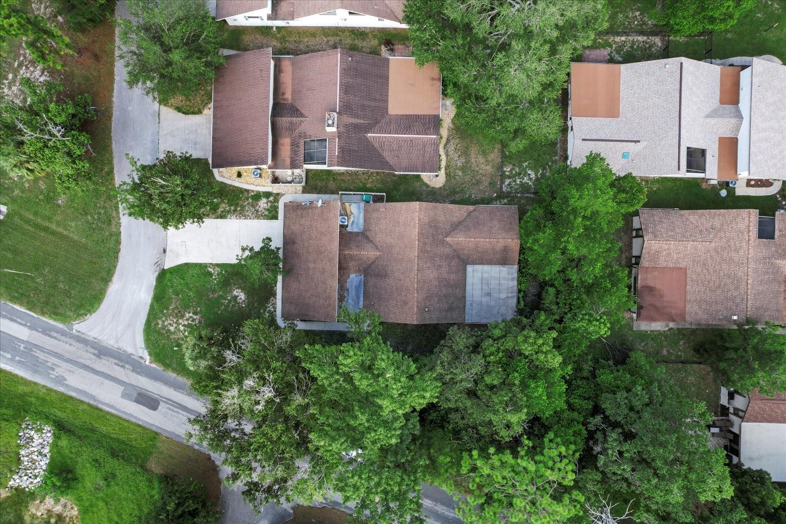 Image 39 of 42 For 2 Woodmill Court
