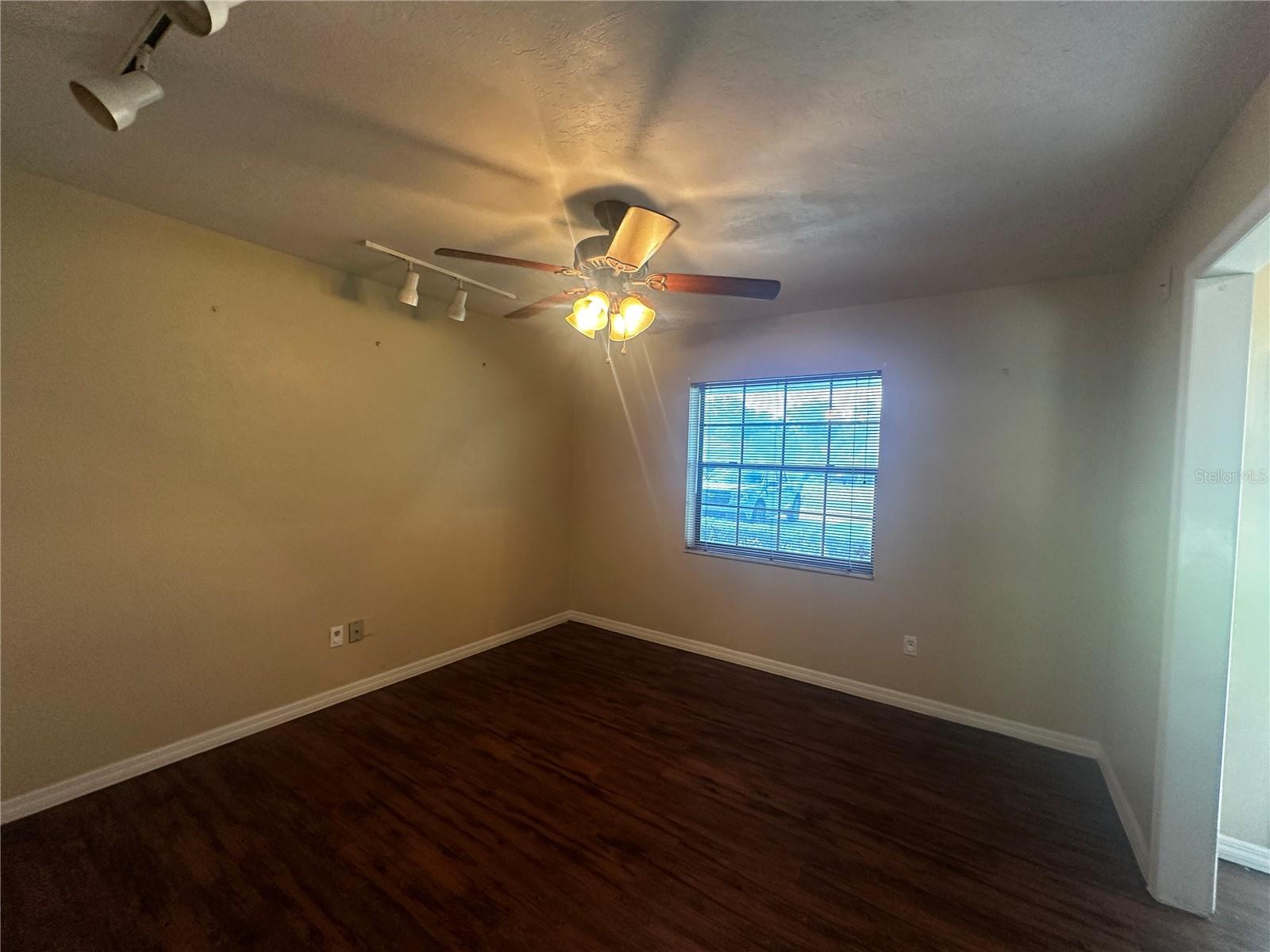Image 5 of 18 For 3963 17th Place