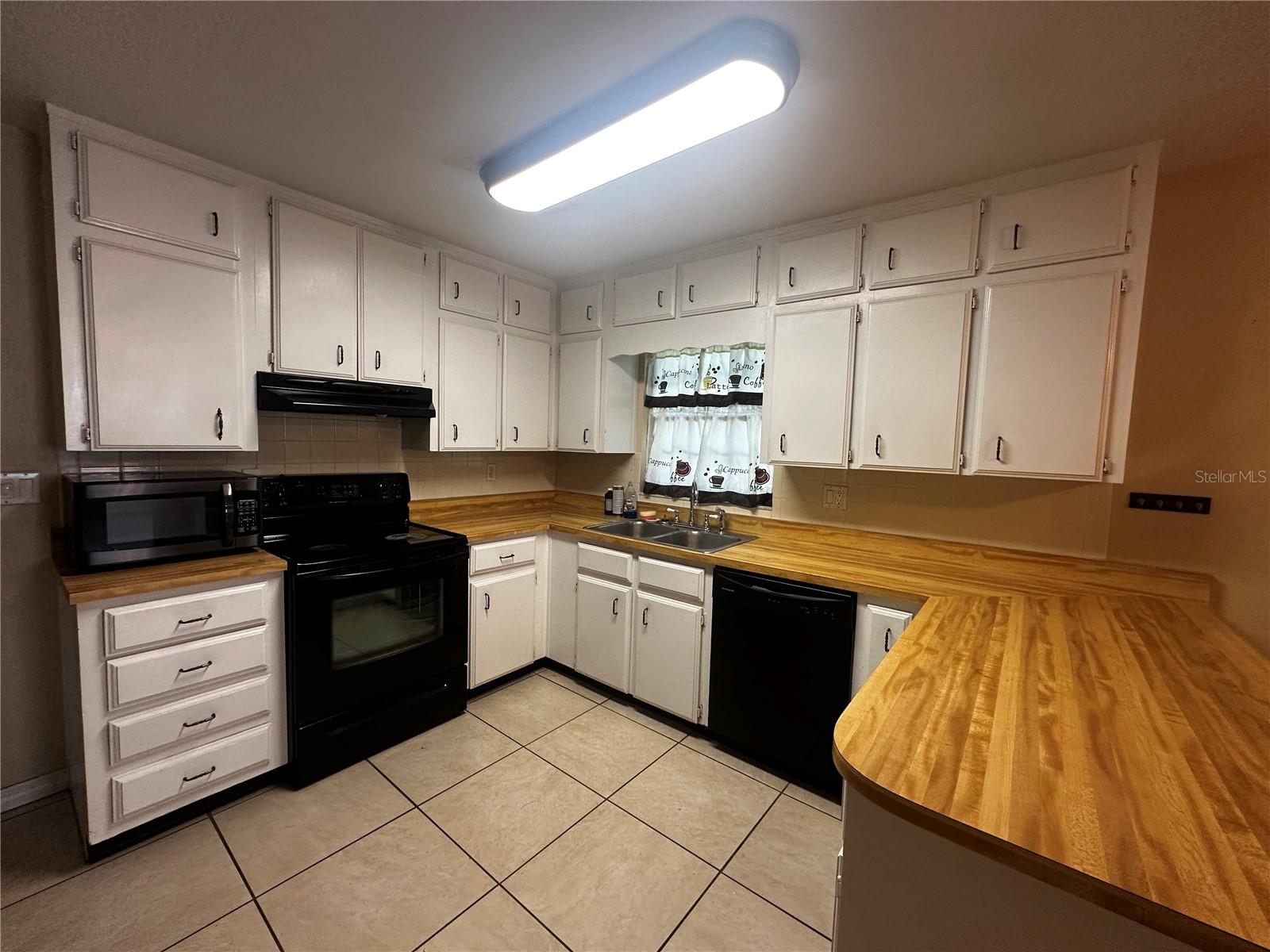 Image 8 of 18 For 3963 17th Place