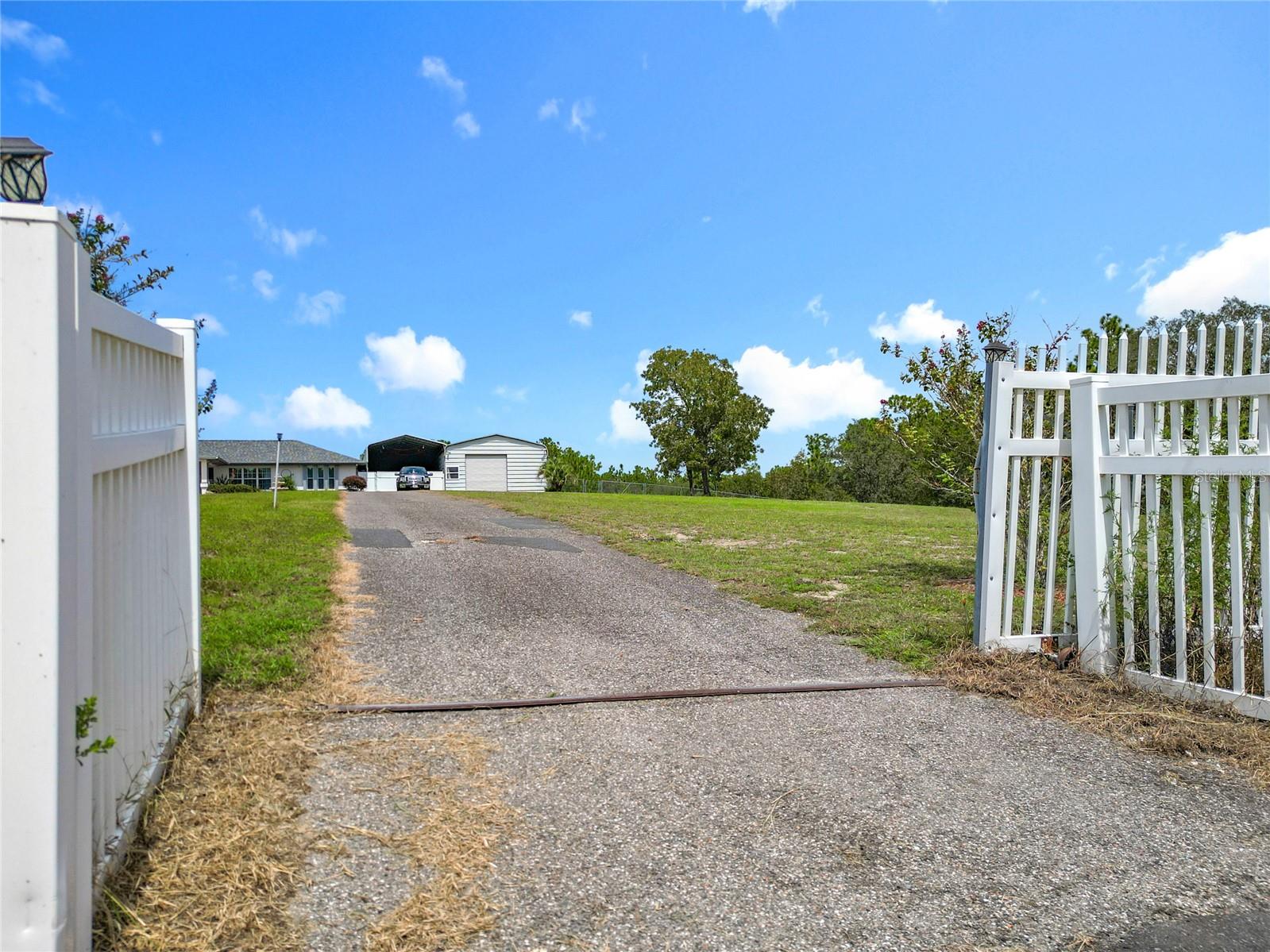 Image 2 of 70 For 22163 Edgewater Boulevard