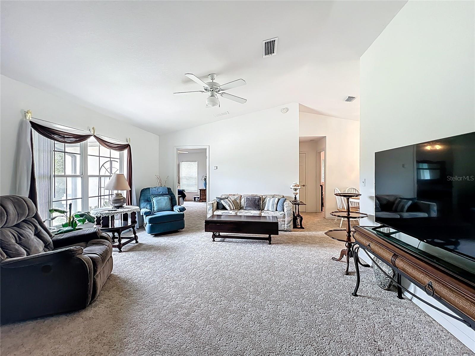 Image 41 of 70 For 22163 Edgewater Boulevard