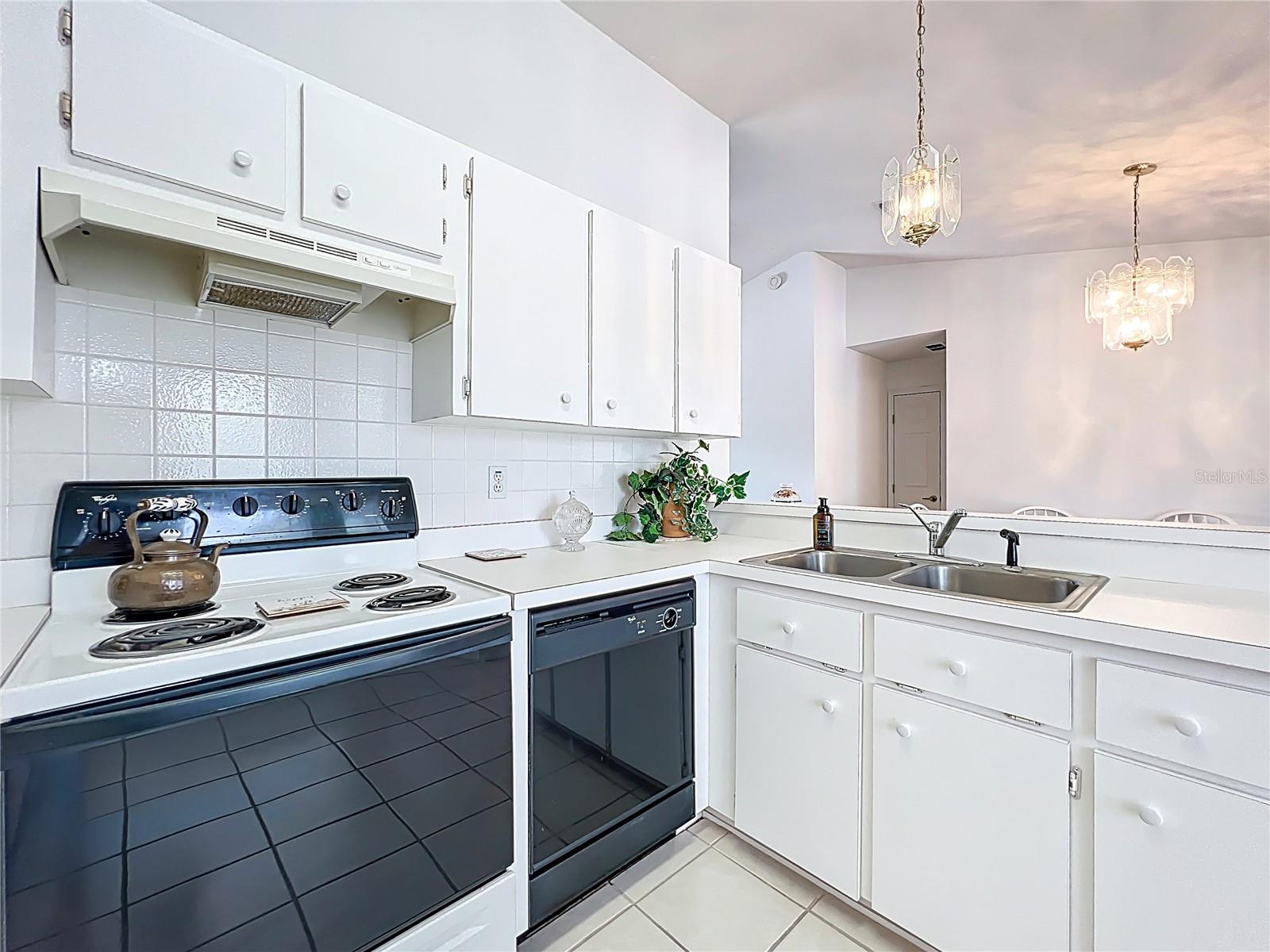 Image 47 of 70 For 22163 Edgewater Boulevard