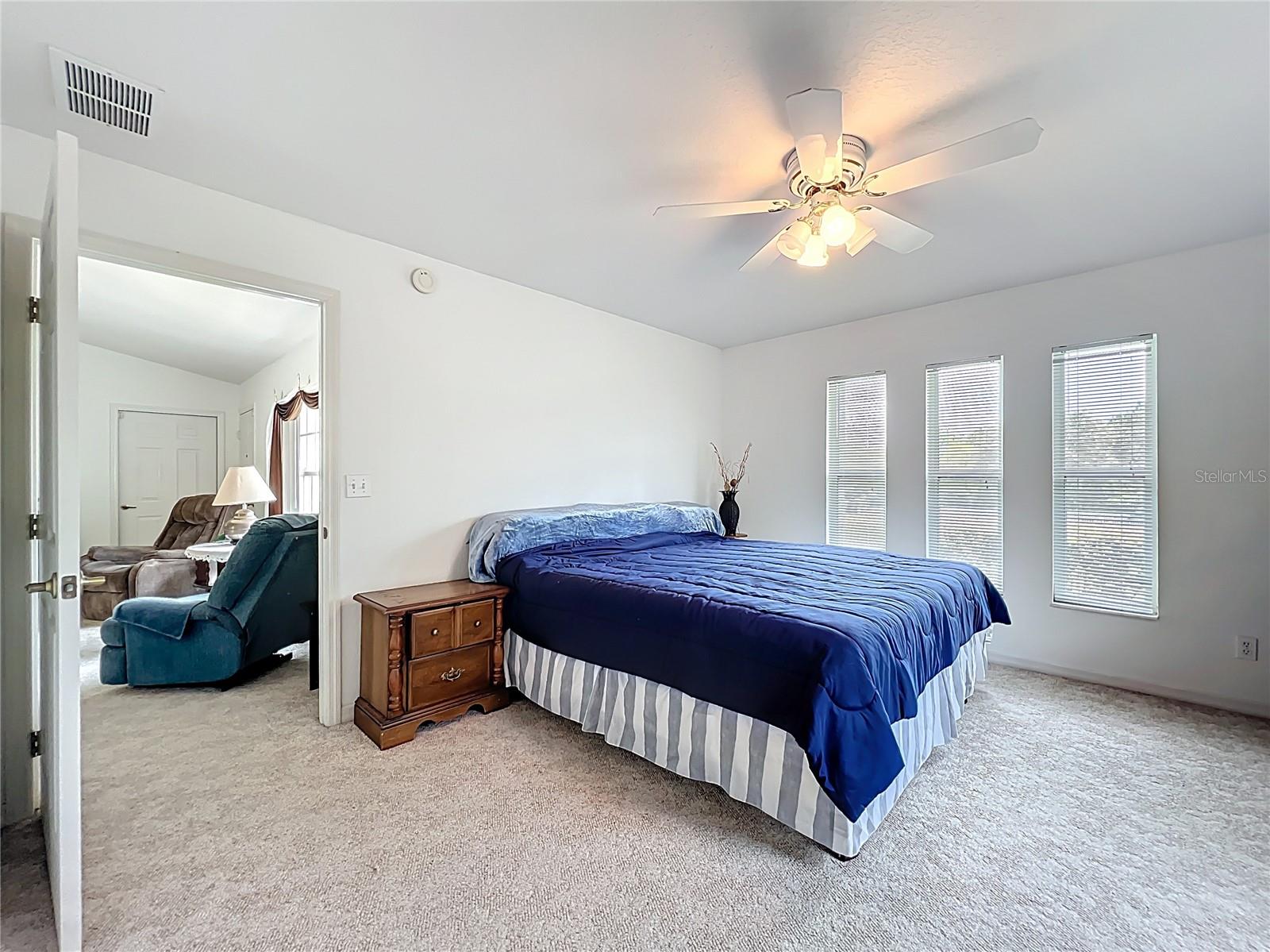 Image 49 of 70 For 22163 Edgewater Boulevard