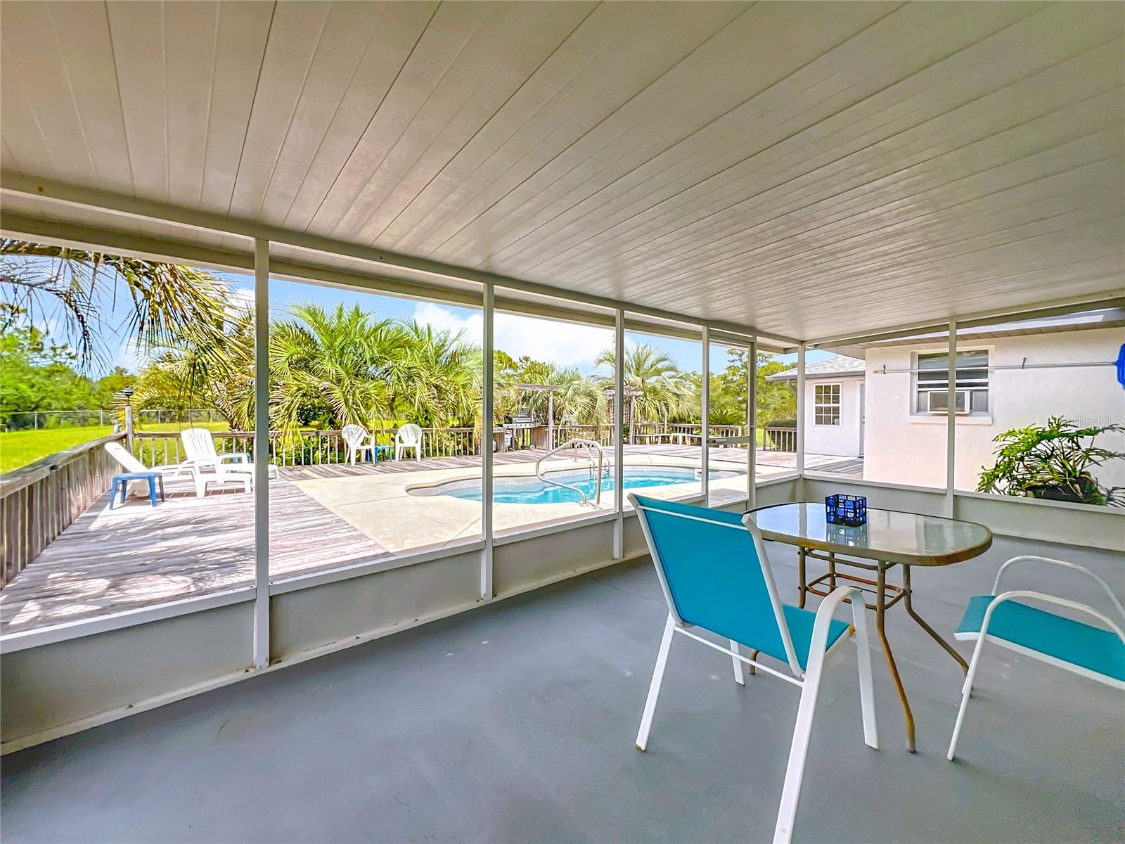 Image 54 of 70 For 22163 Edgewater Boulevard
