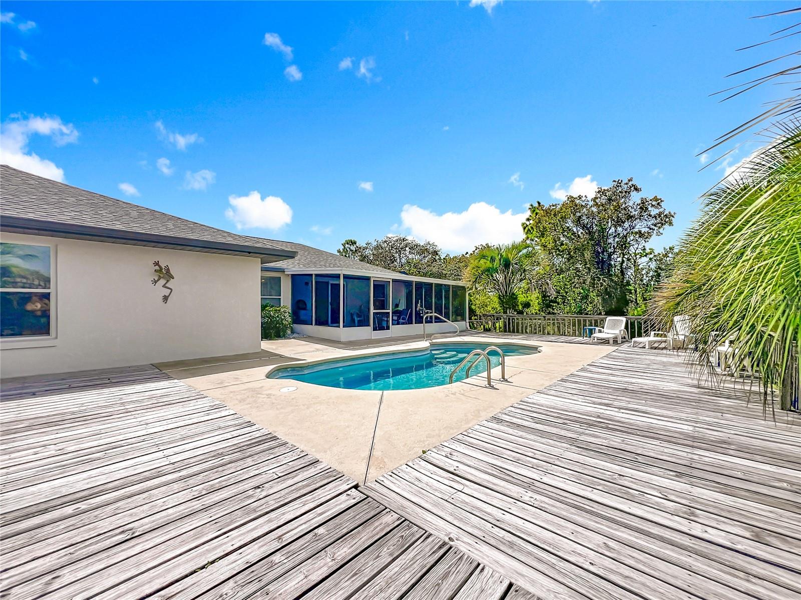 Image 56 of 70 For 22163 Edgewater Boulevard