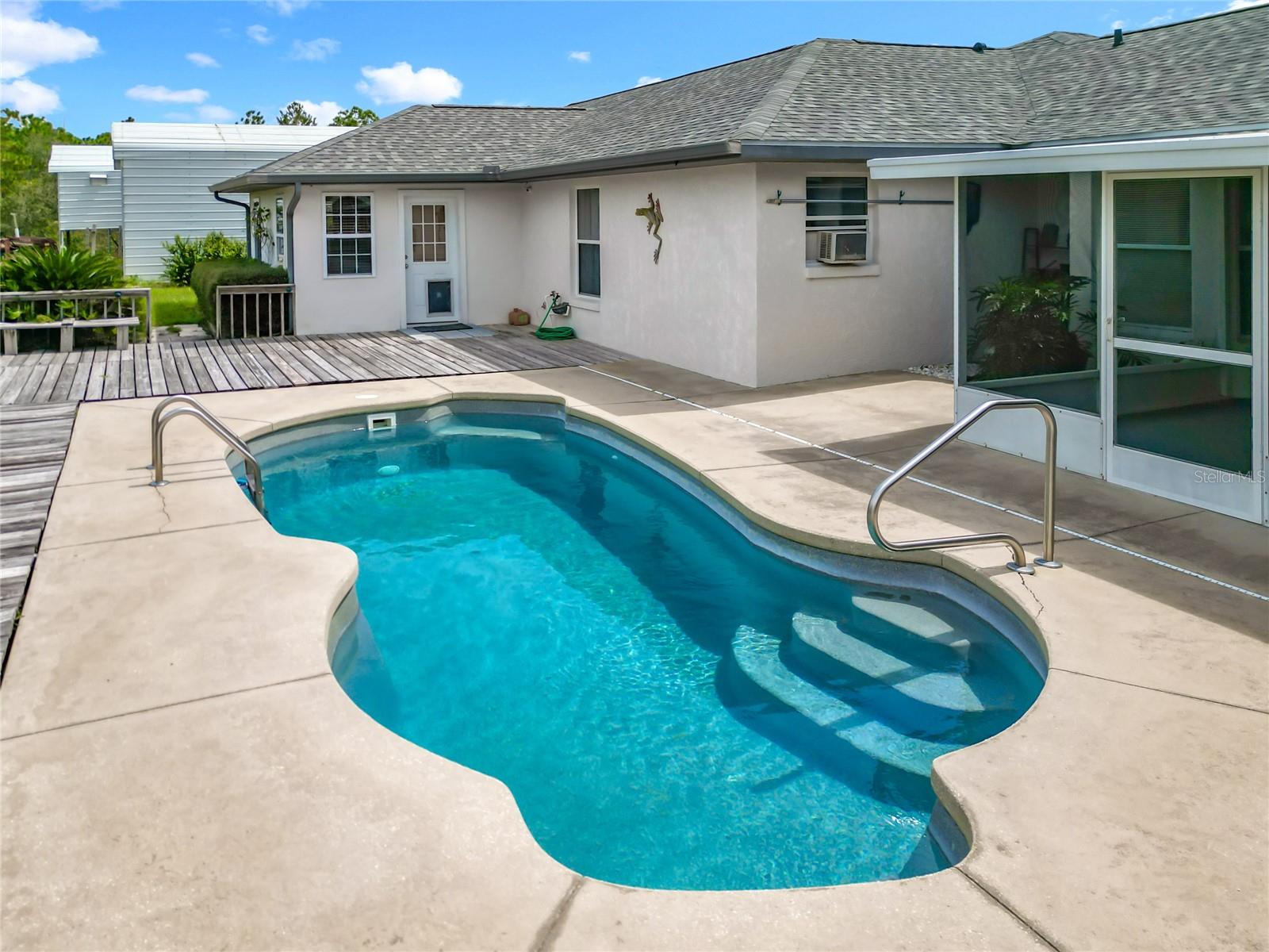 Image 60 of 70 For 22163 Edgewater Boulevard