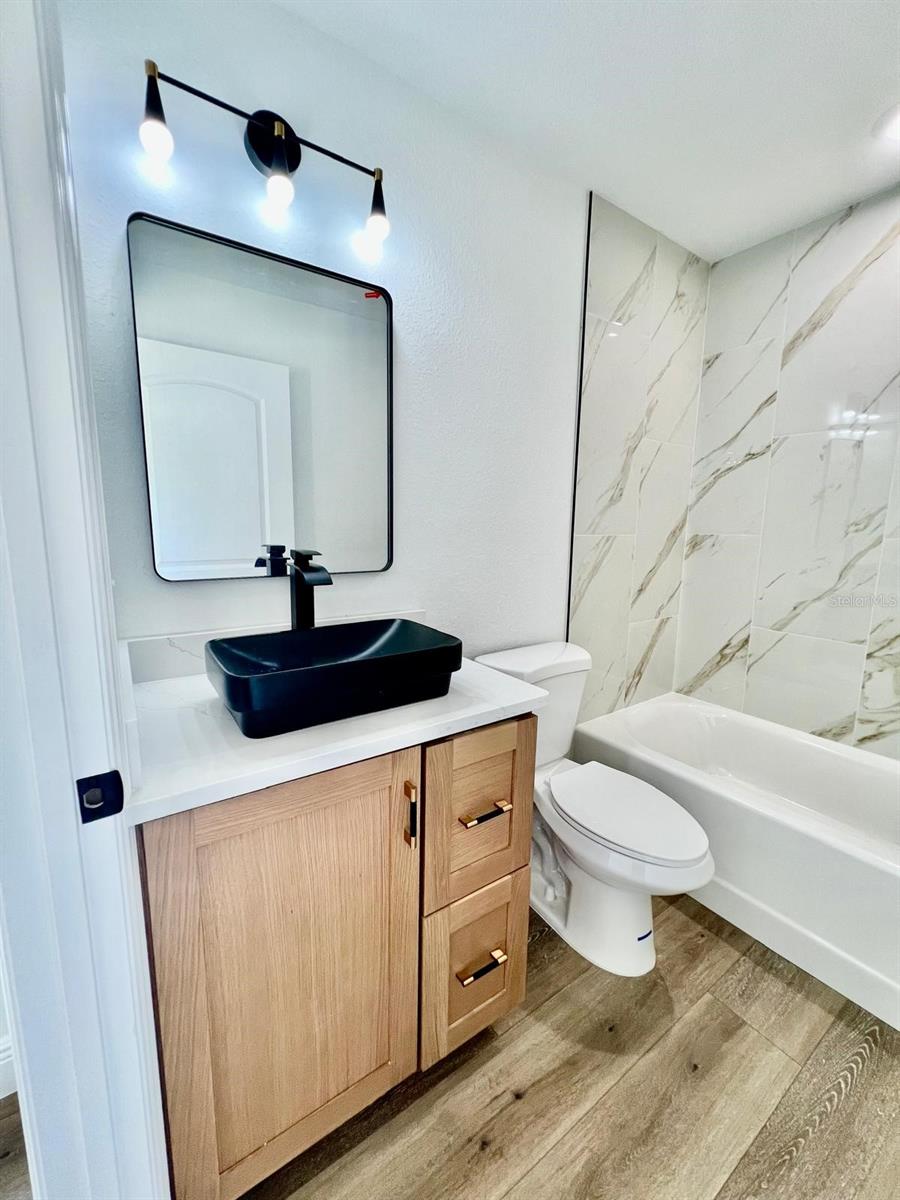 Image 10 of 15 For 13322 Sw 16th Street