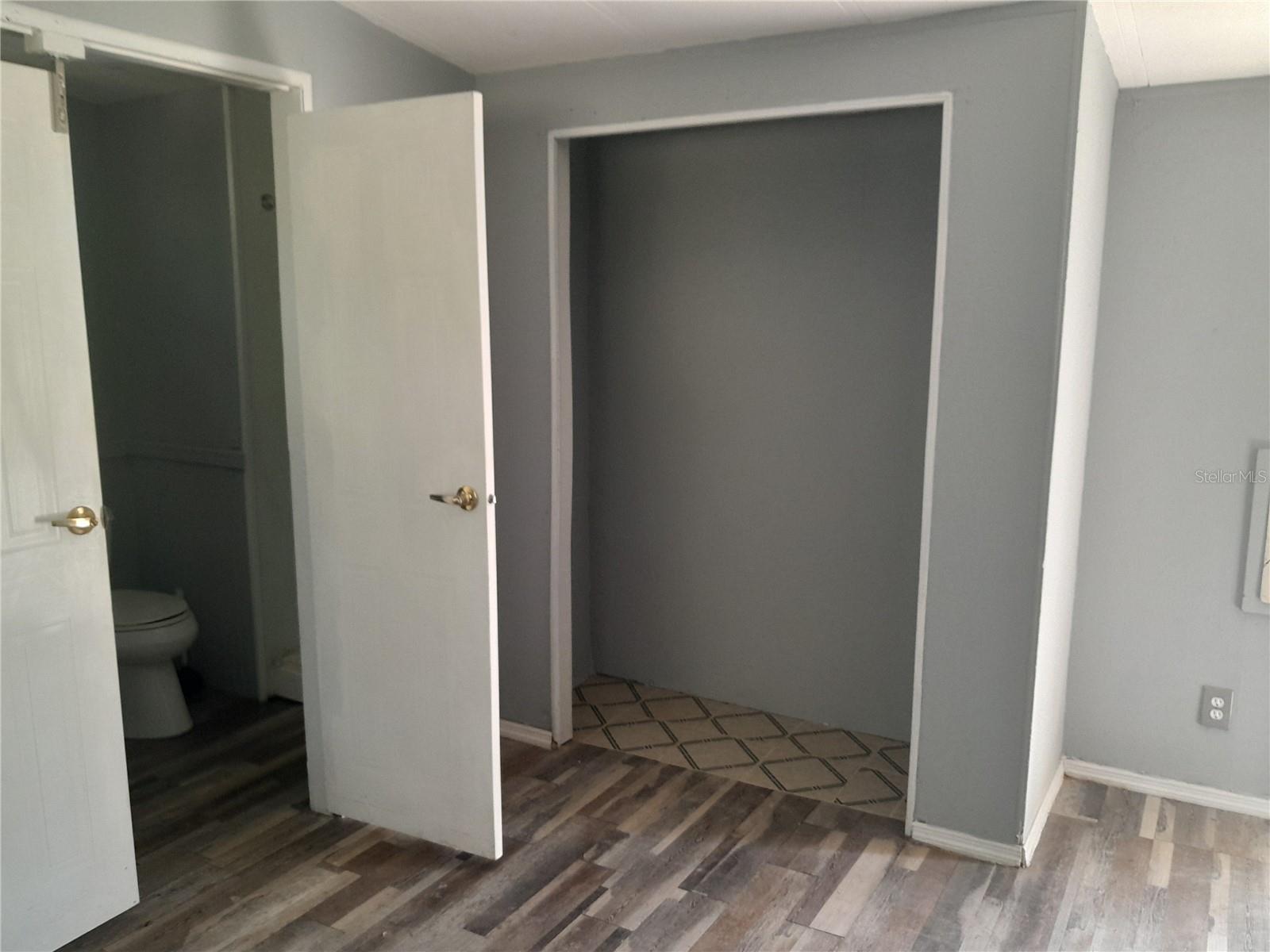 Image 12 of 52 For 3731 117th Terrace