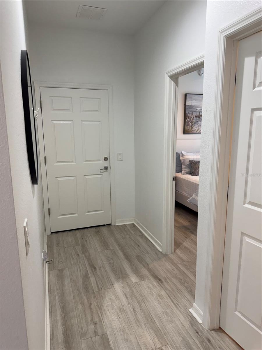 Image 10 of 31 For 9122 70th Loop