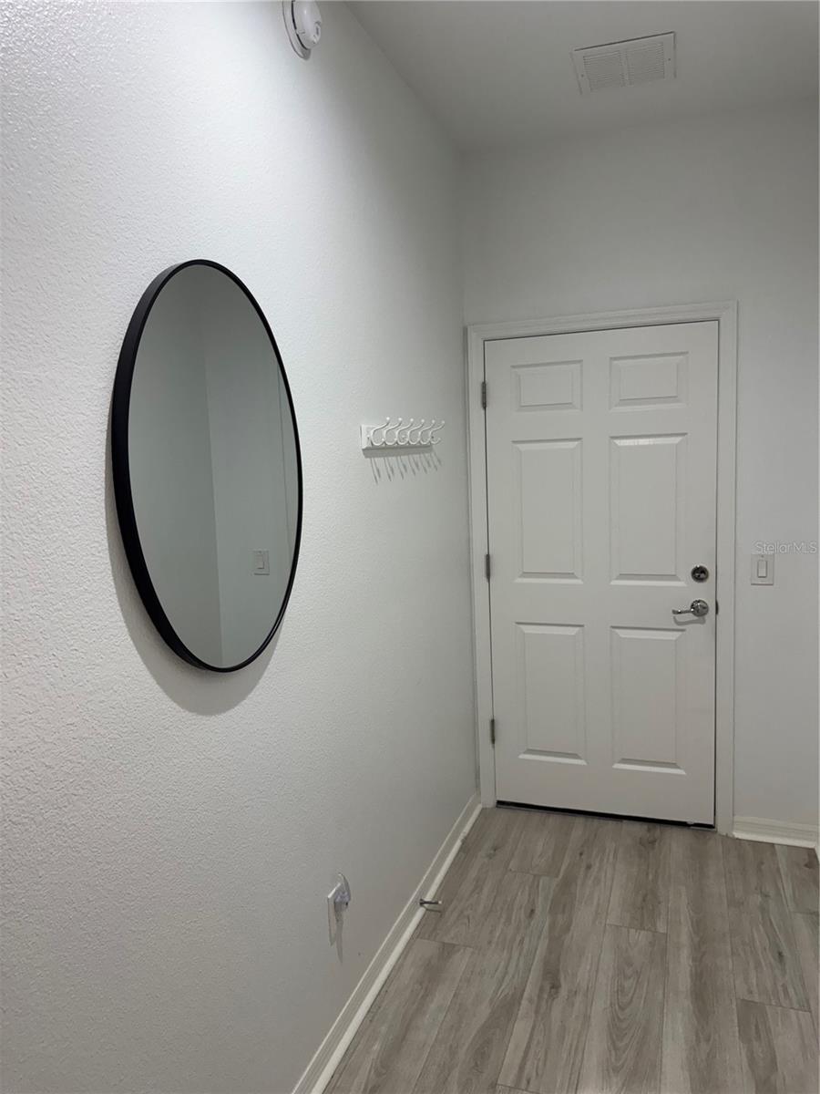 Image 15 of 31 For 9122 70th Loop