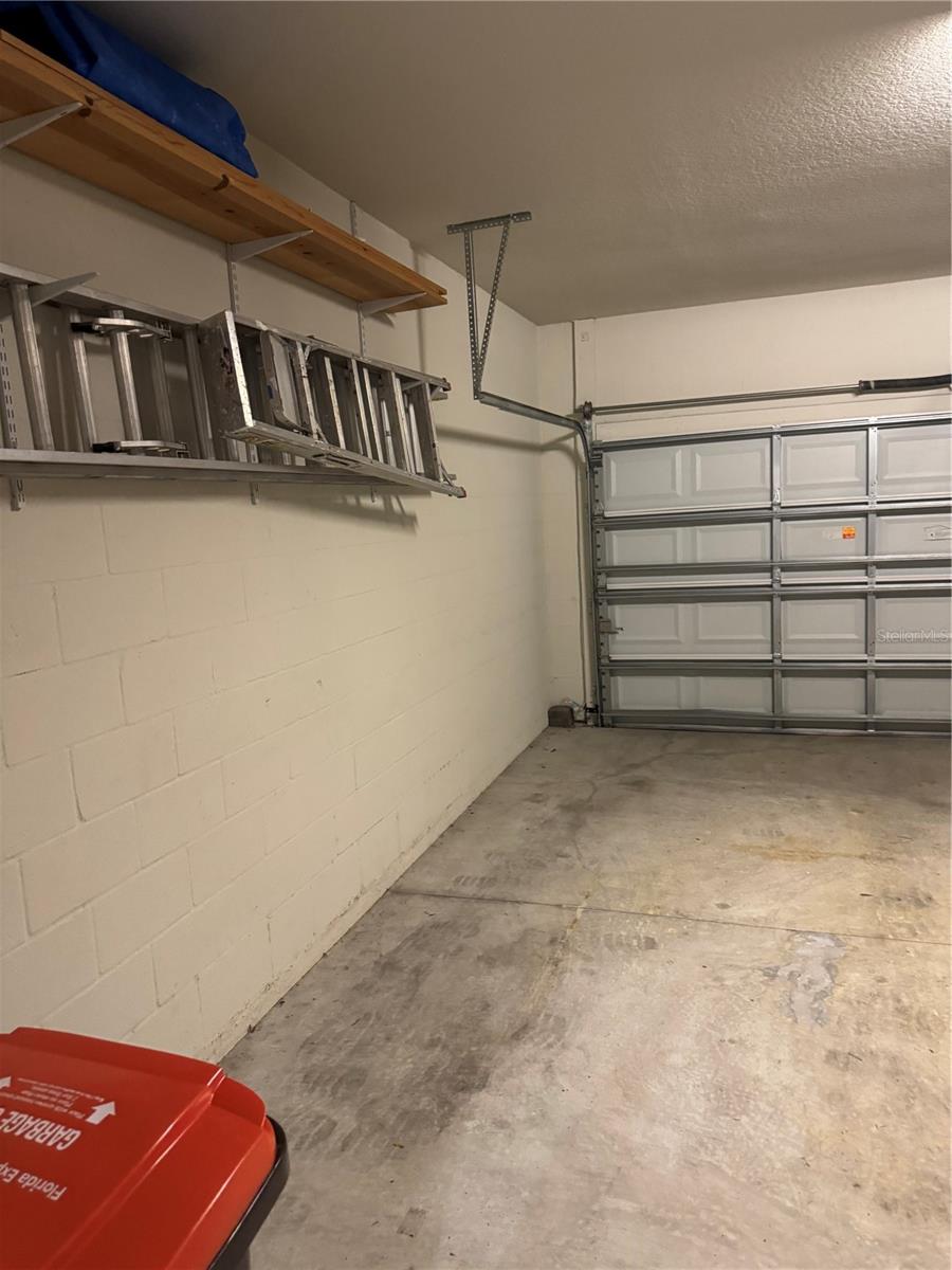 Image 4 of 31 For 9122 70th Loop