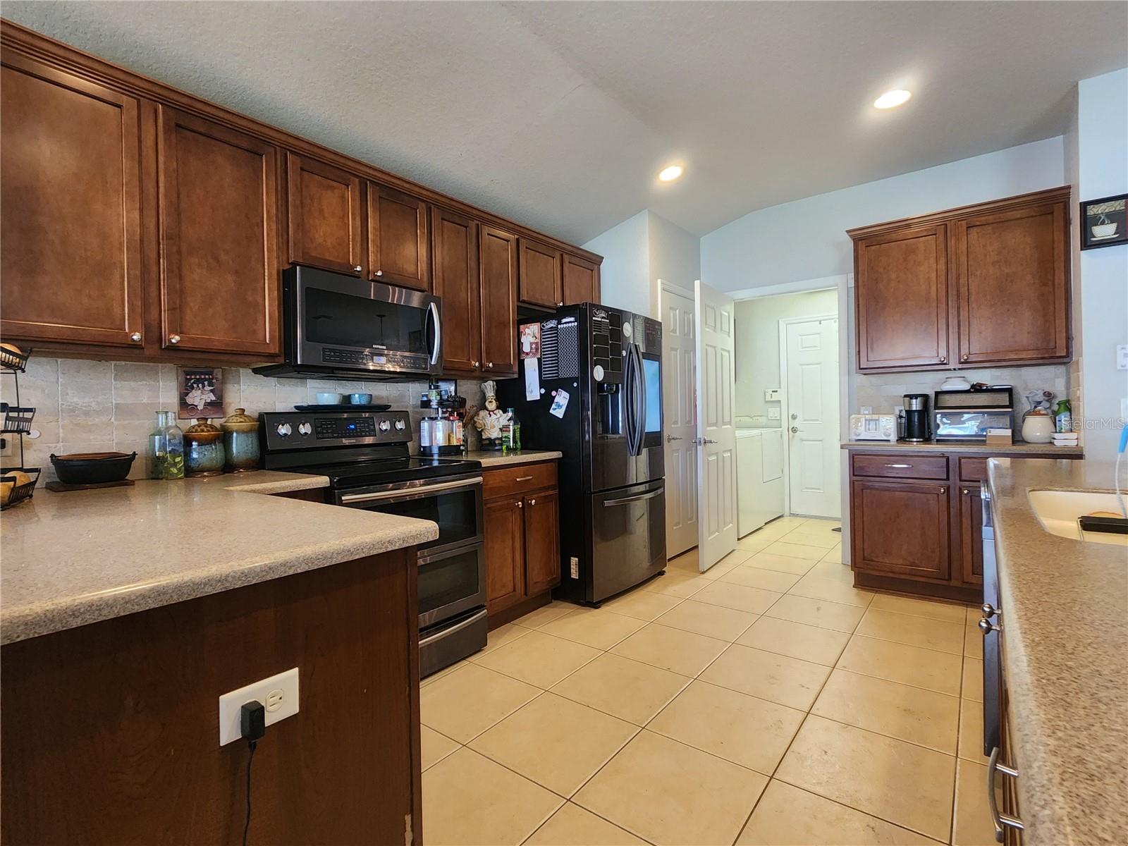 Image 6 of 22 For 4172 46th Terrace
