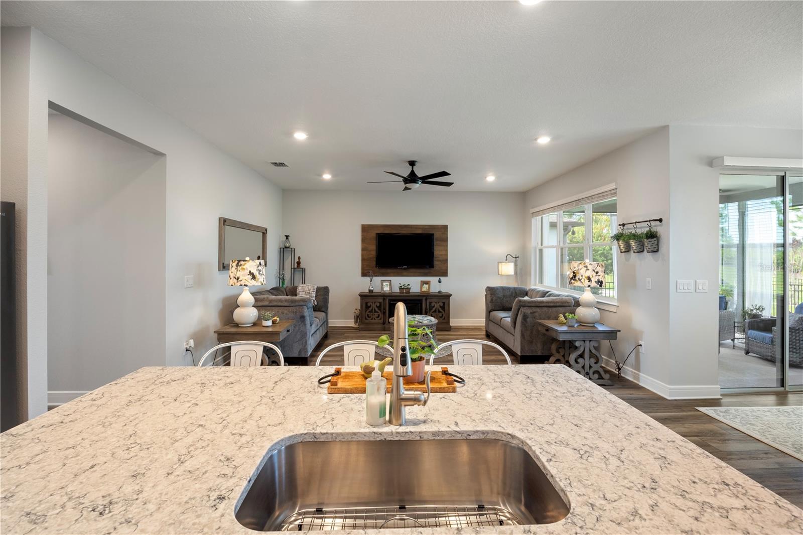 Image 13 of 55 For 9419 52nd Loop