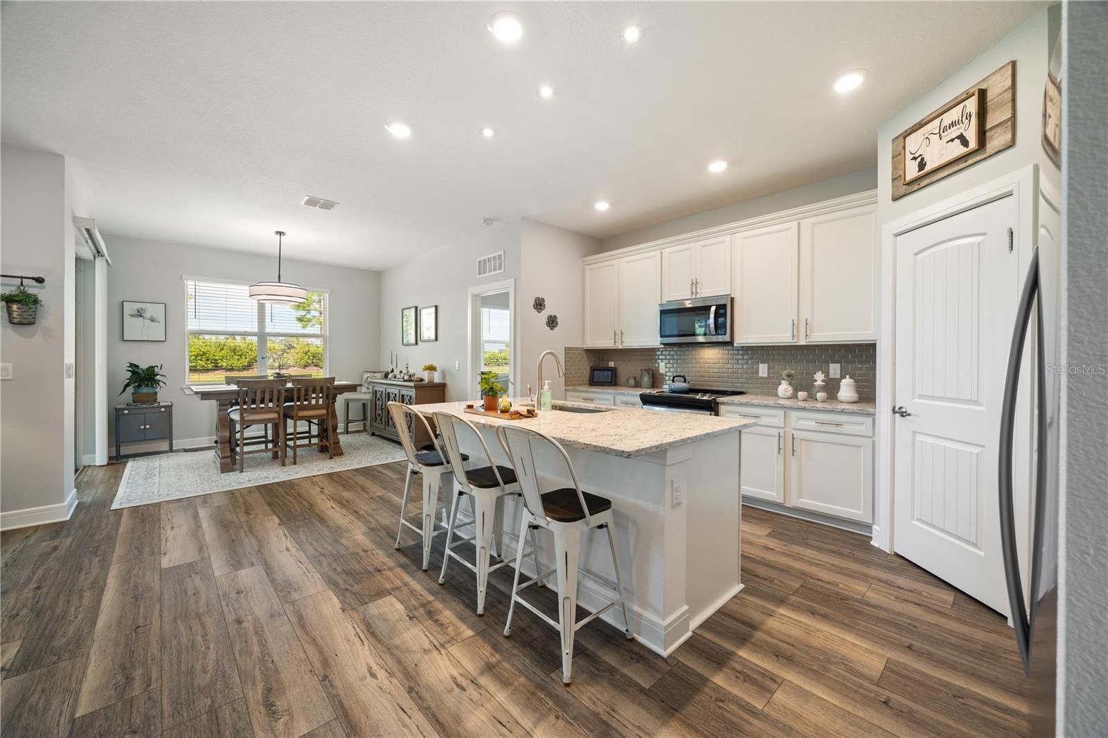 Image 16 of 55 For 9419 52nd Loop