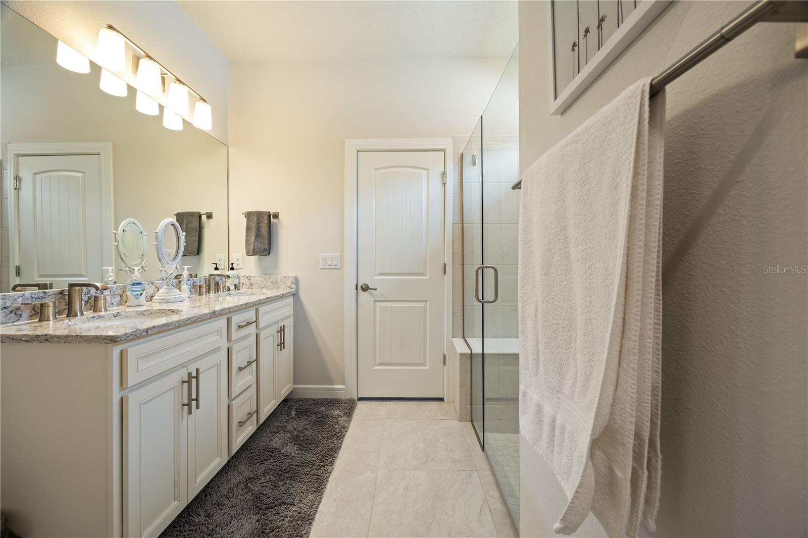 Image 28 of 55 For 9419 52nd Loop