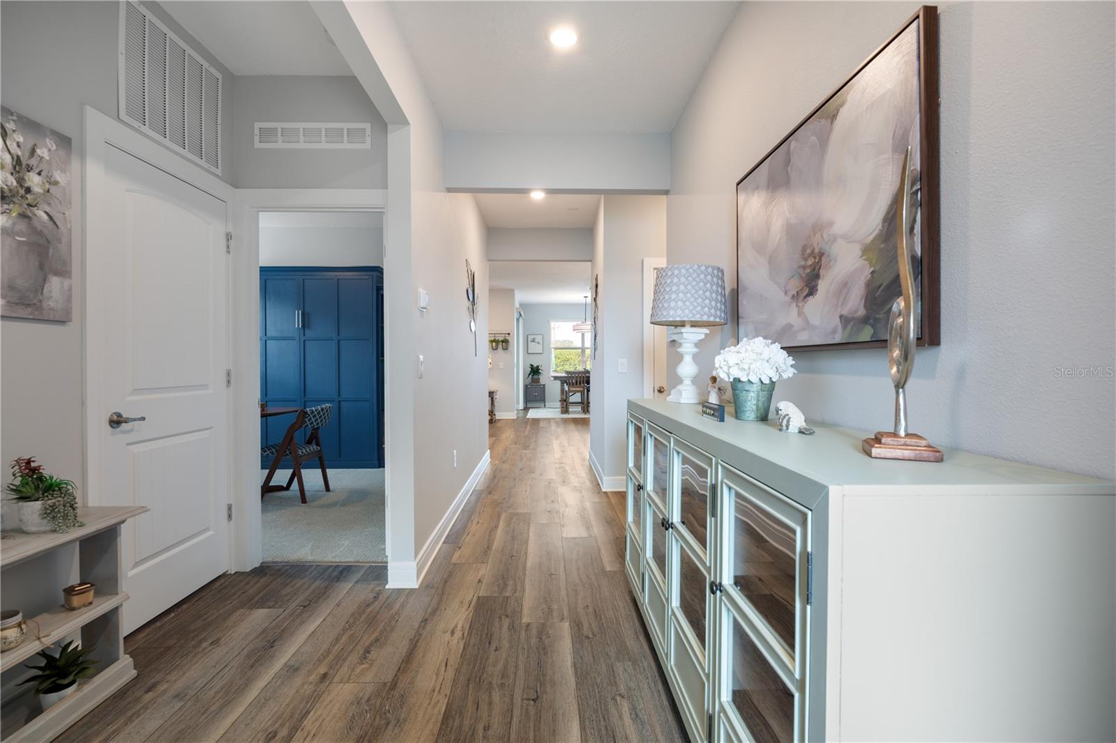 Image 4 of 55 For 9419 52nd Loop