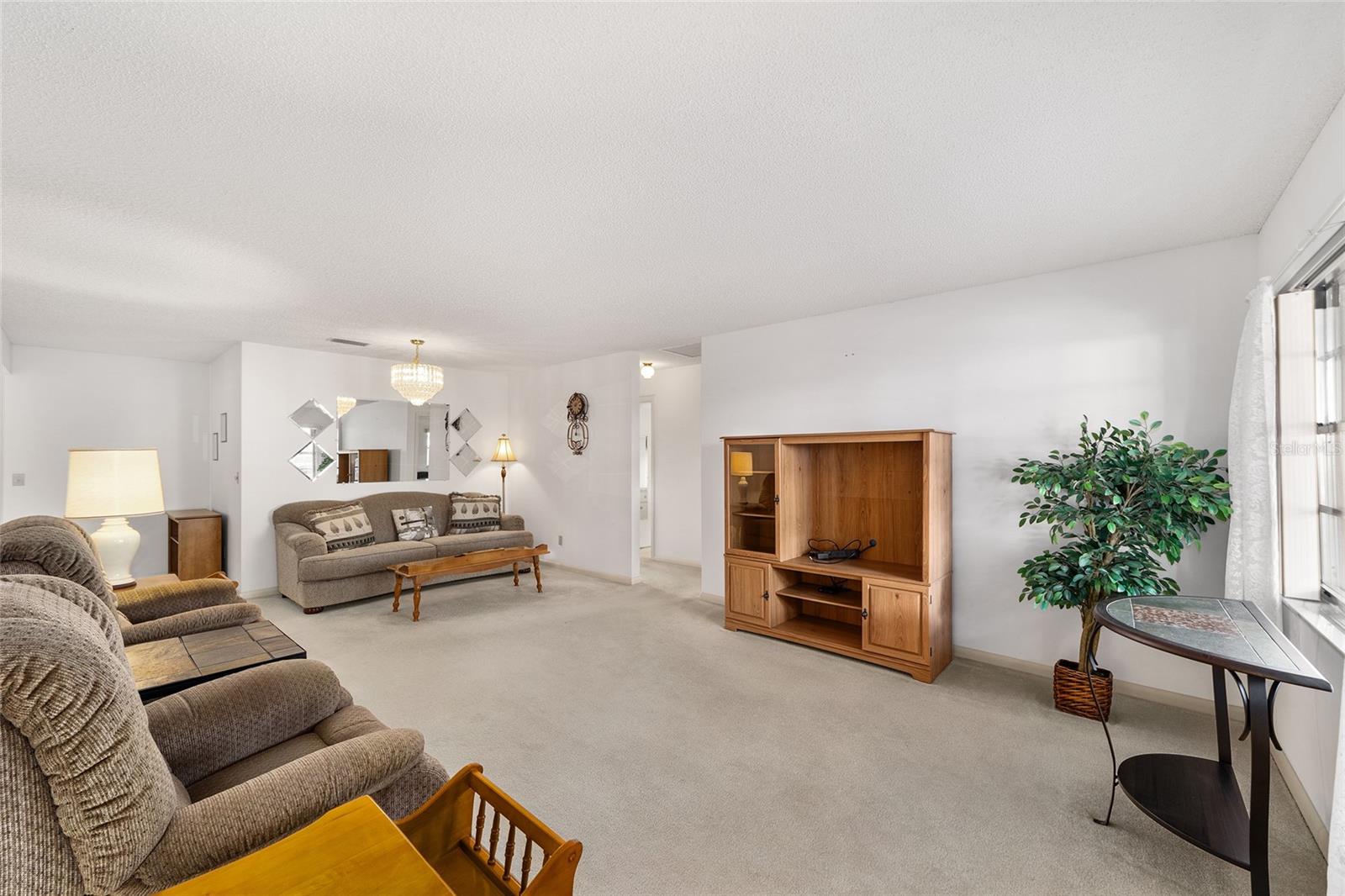 Image 9 of 32 For 8710 90th Lane D