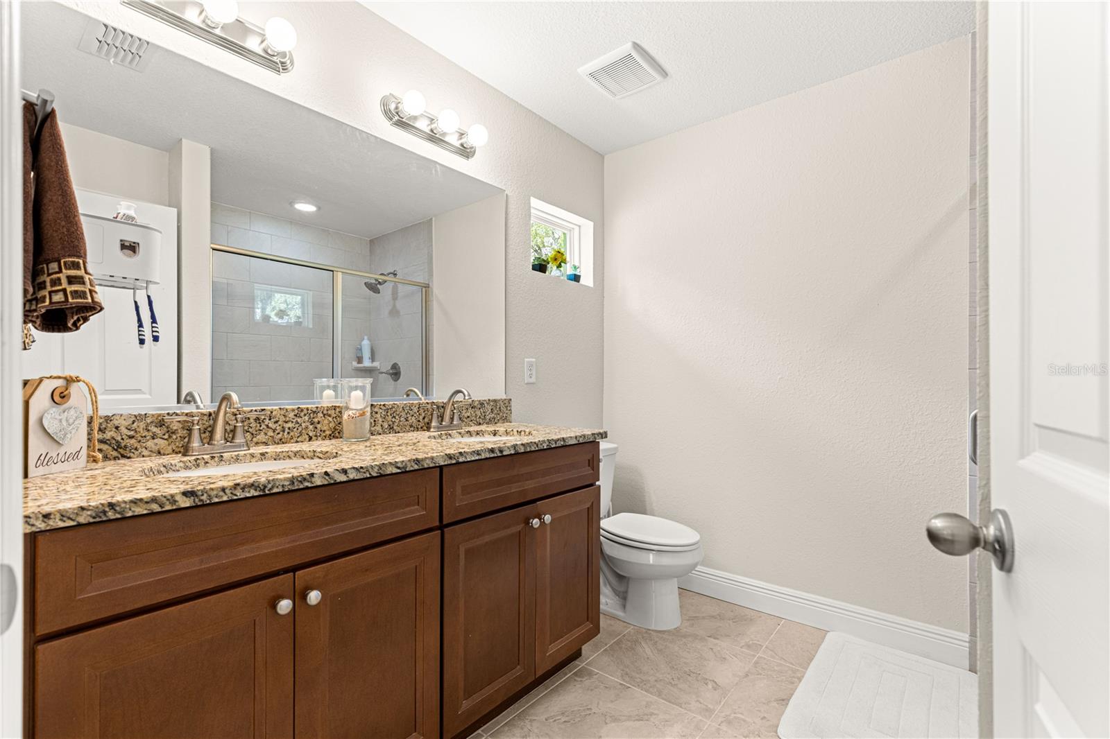 Image 22 of 28 For 854 28th Street