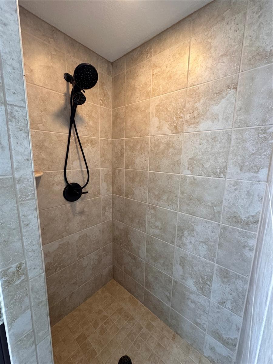 Image 17 of 52 For 1645 168th Loop