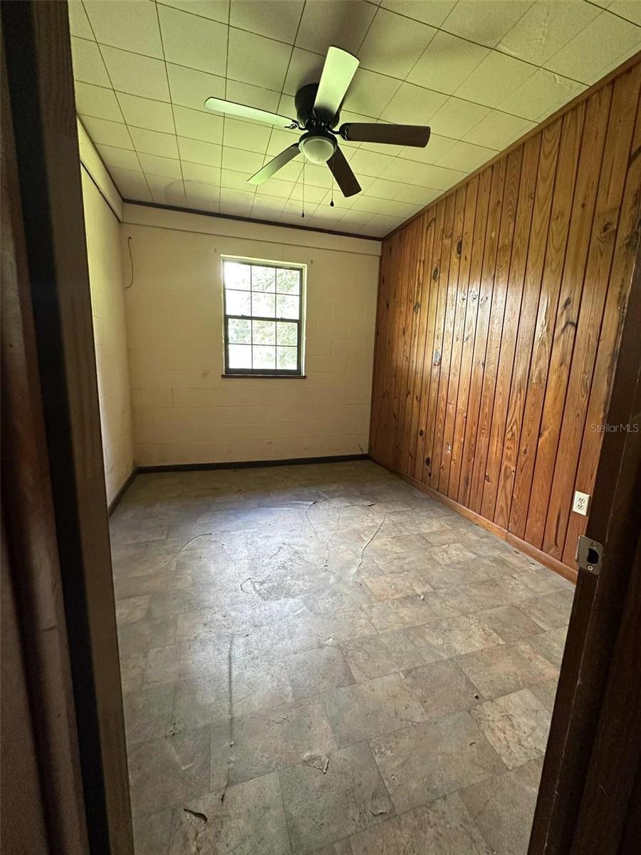 Image 13 of 18 For 208 26th Street