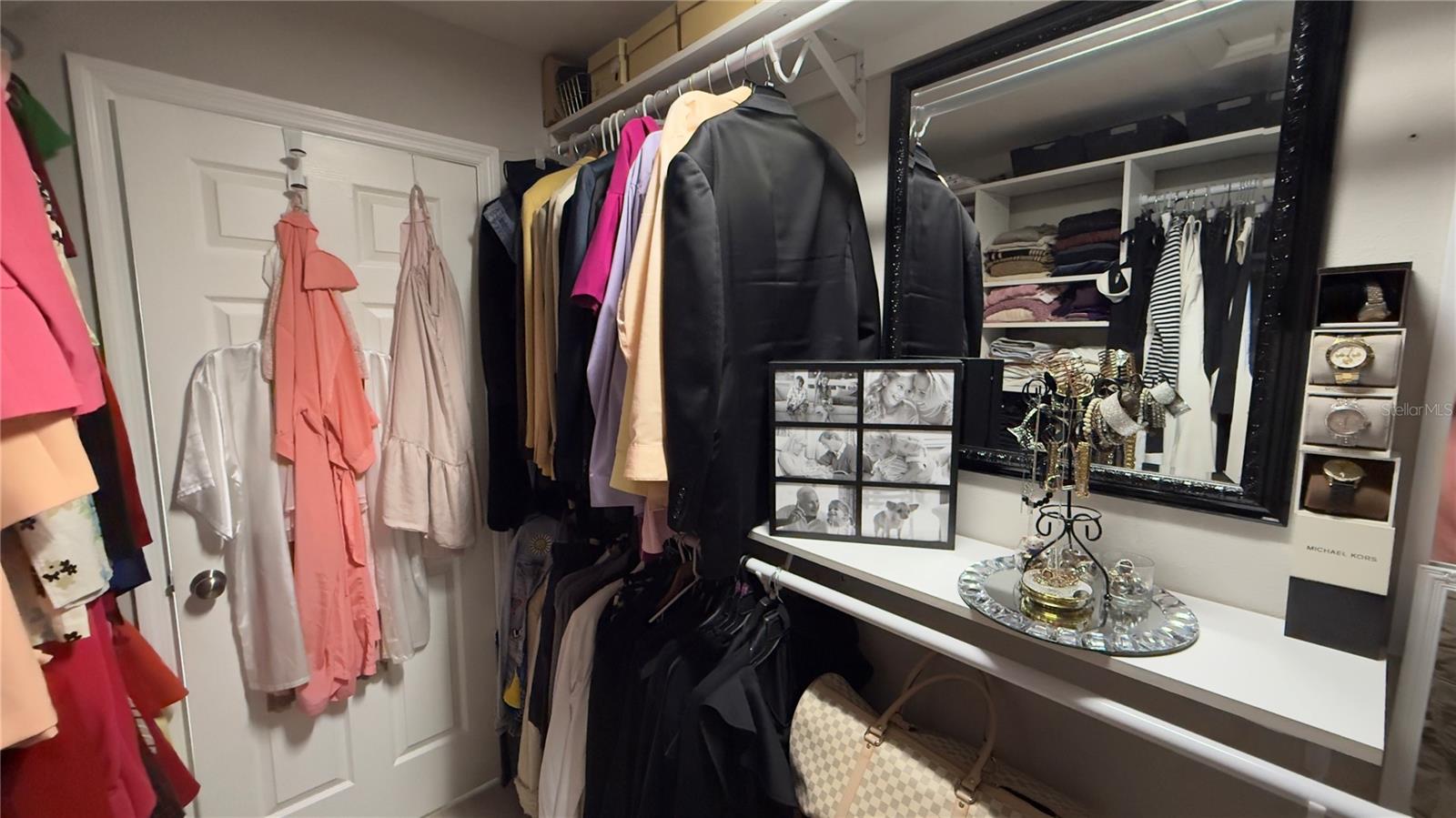 Listing photo id 15 for 7216 Grand Elm Drive