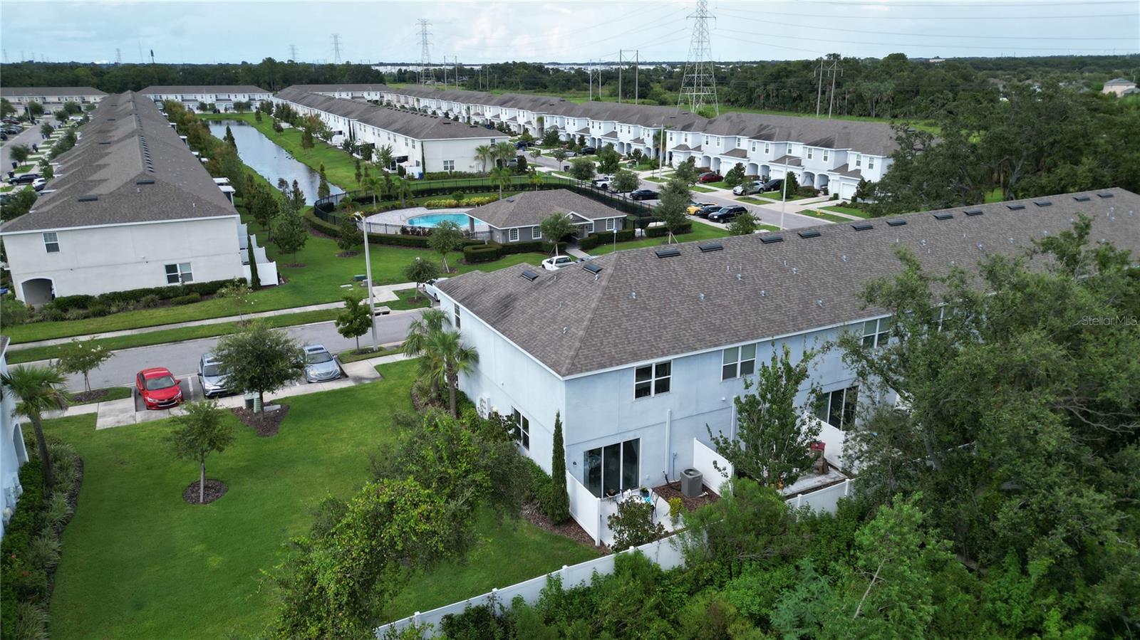Listing photo id 23 for 7216 Grand Elm Drive