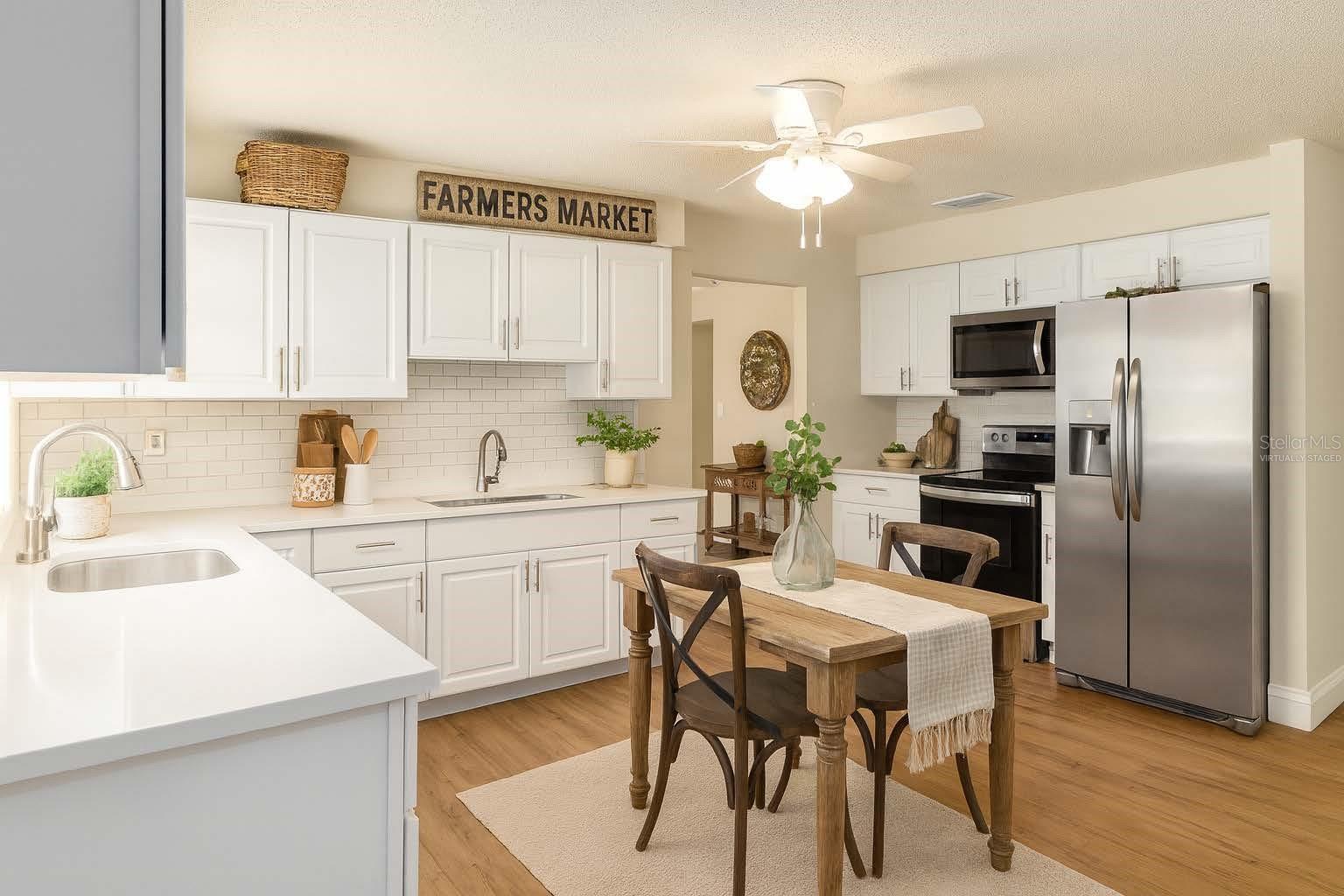 Listing photo id 13 for 1316 La Salle Street