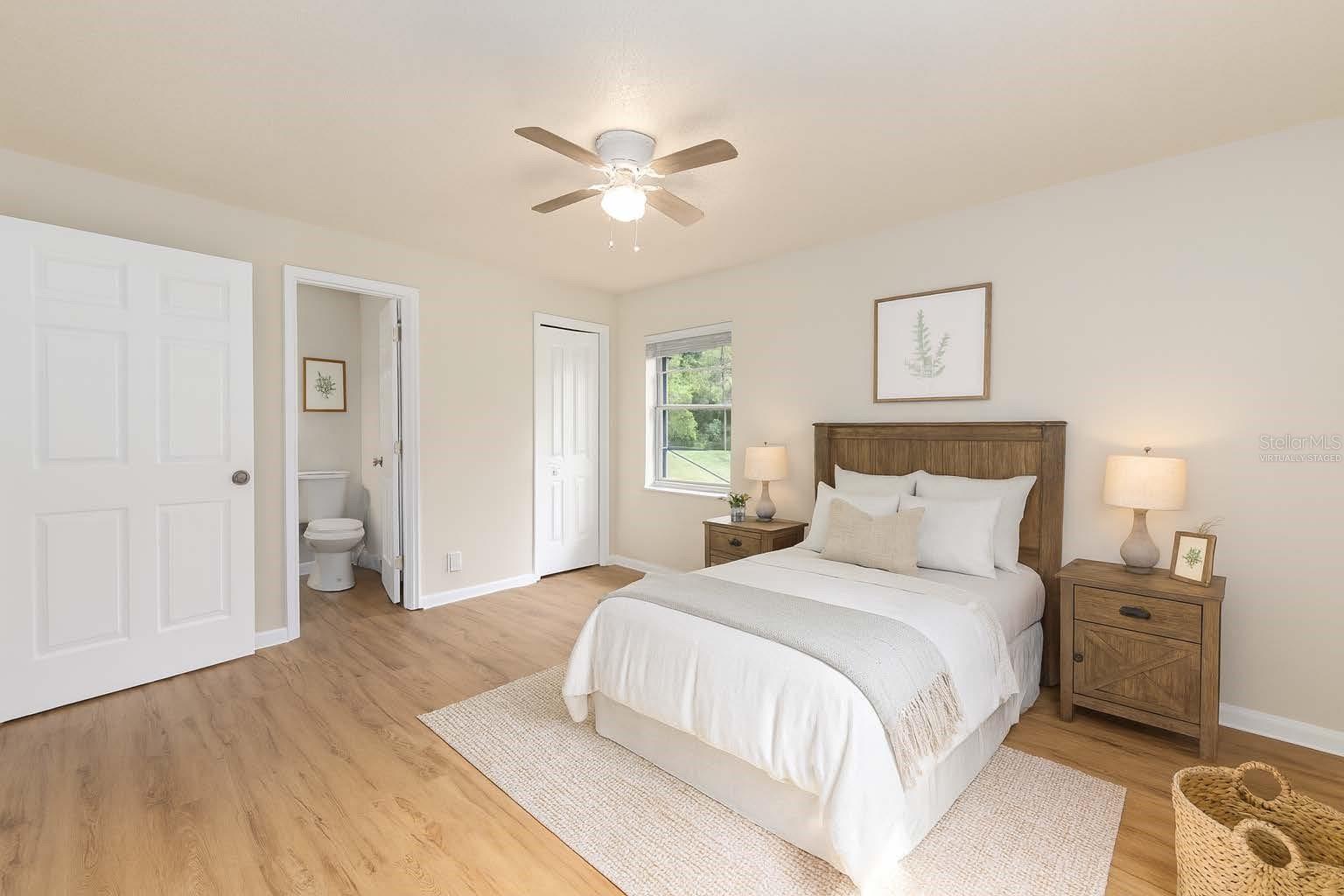 Listing photo id 22 for 1316 La Salle Street
