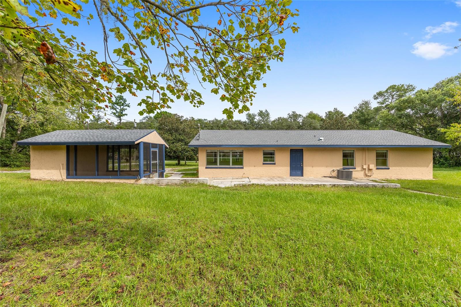 Listing photo id 33 for 1316 La Salle Street