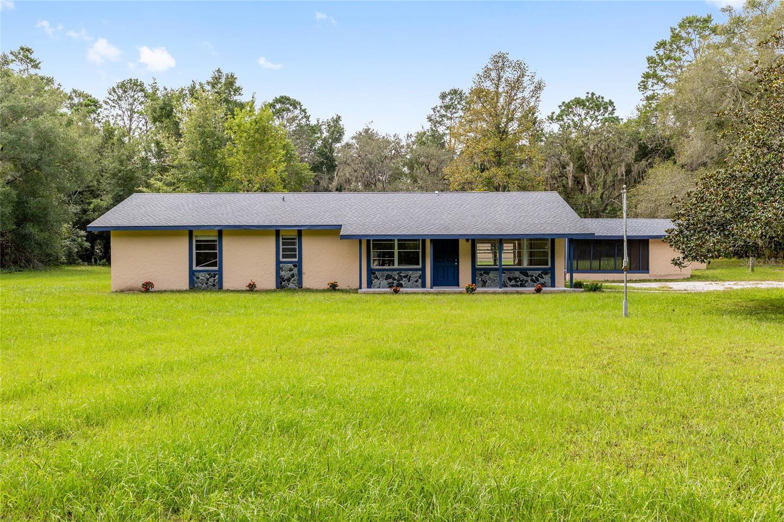 Listing photo id 39 for 1316 La Salle Street